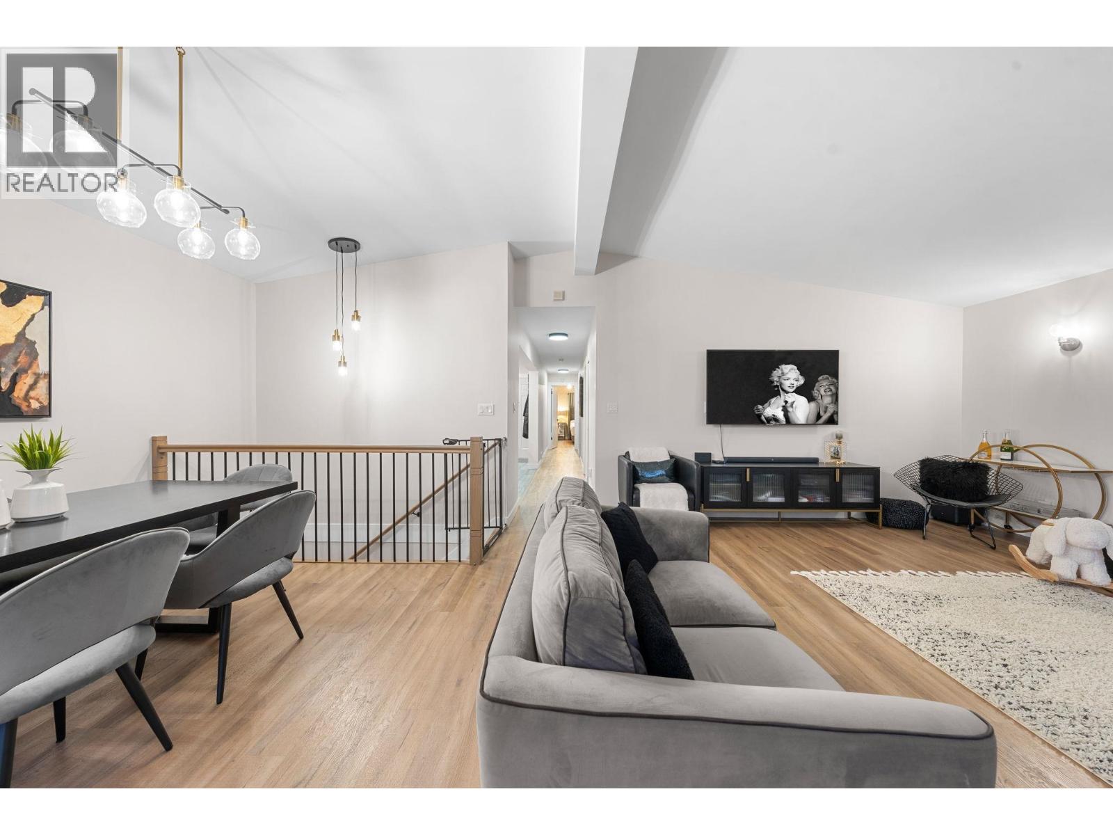 2131 Fraserview Drive, Vancouver, British Columbia  V5P 2N2 - Photo 9 - R3106211