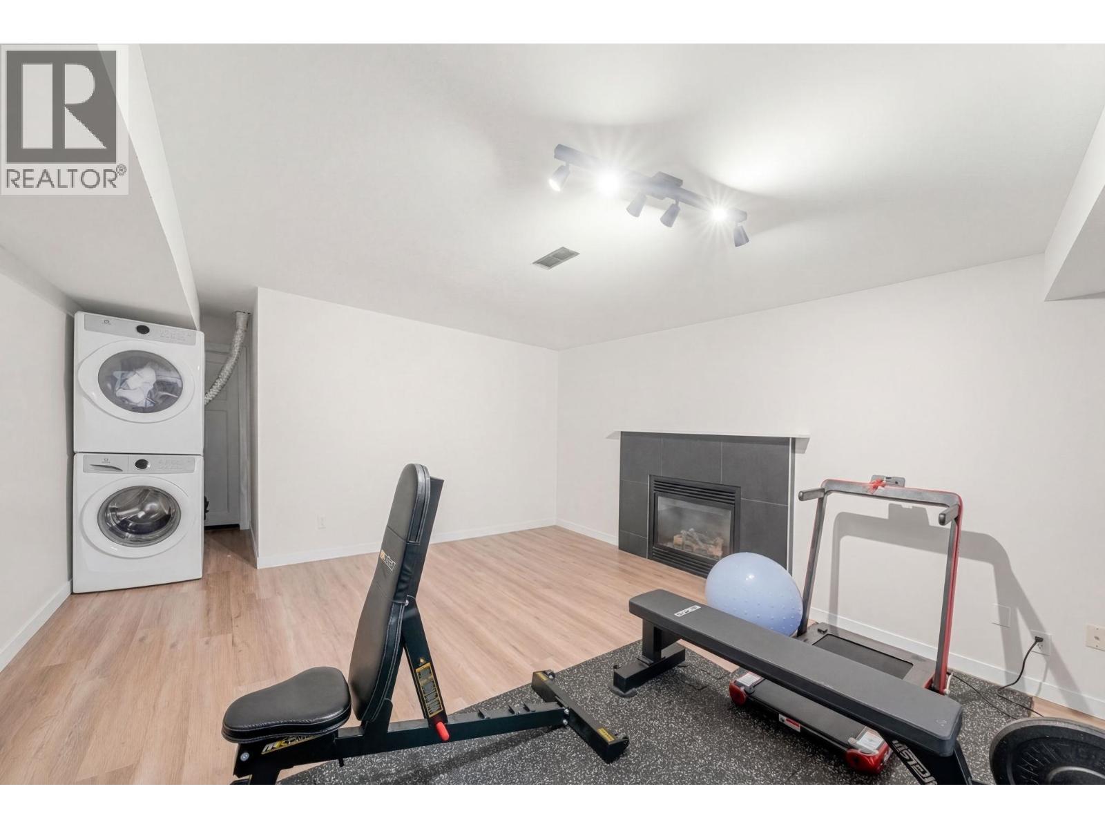 2131 Fraserview Drive, Vancouver, British Columbia  V5P 2N2 - Photo 33 - R3106211