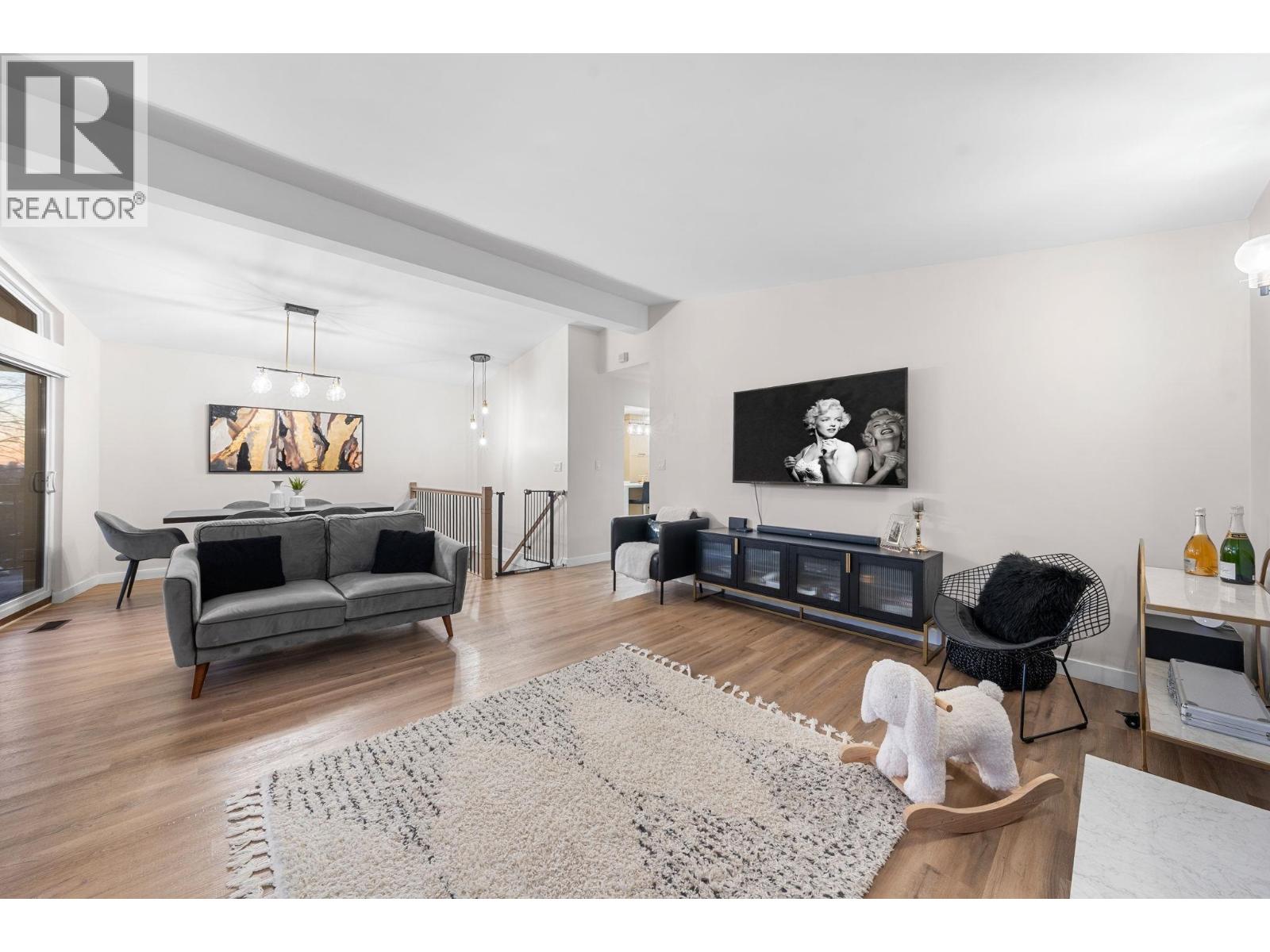 2131 Fraserview Drive, Vancouver, British Columbia  V5P 2N2 - Photo 8 - R3106211