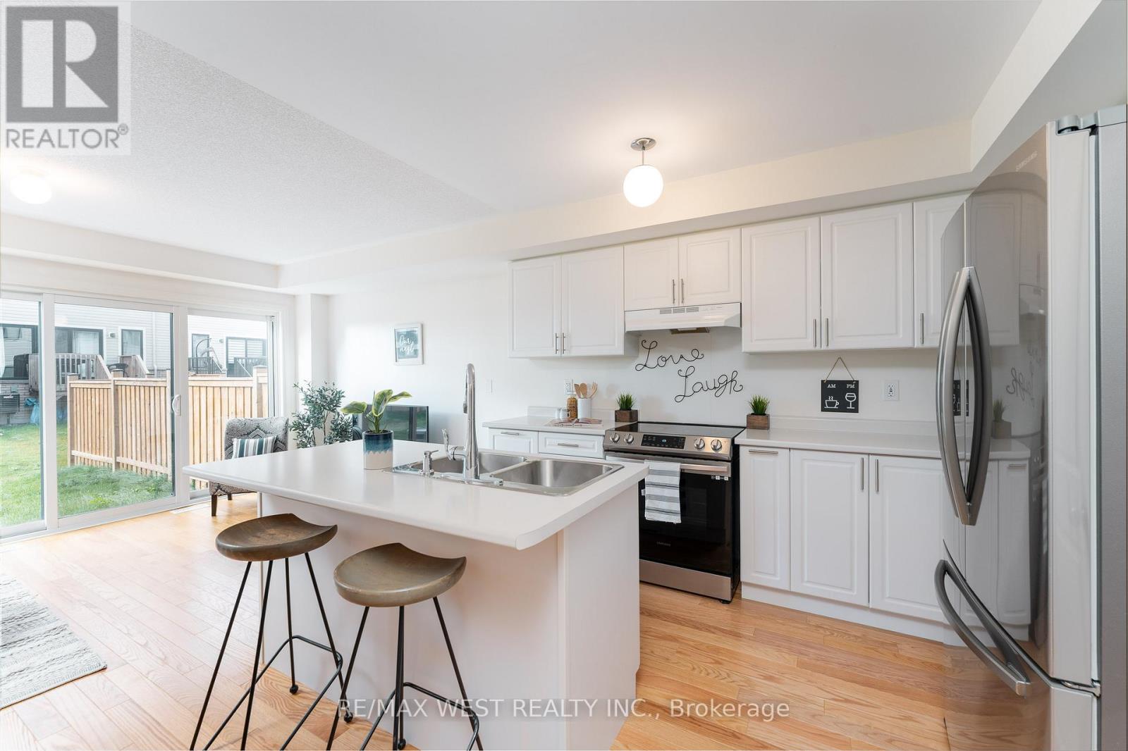 153 Sailors Landing Drive, Clarington, Ontario L1C 7G4 - Photo 11 - E12993274