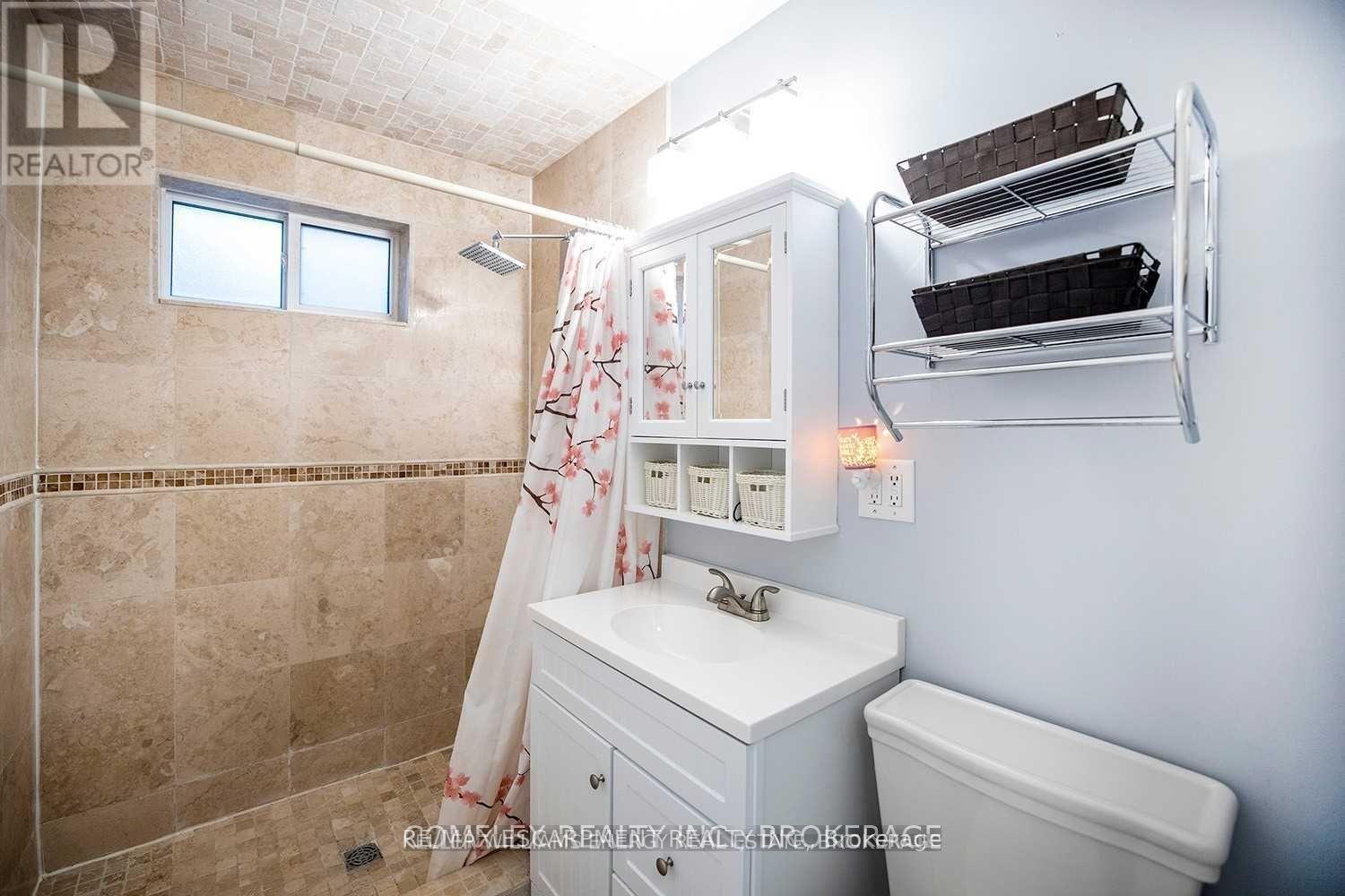 488 Beurling Avenue, Oshawa, Ontario  L1J 2Z9 - Photo 8 - E12993326