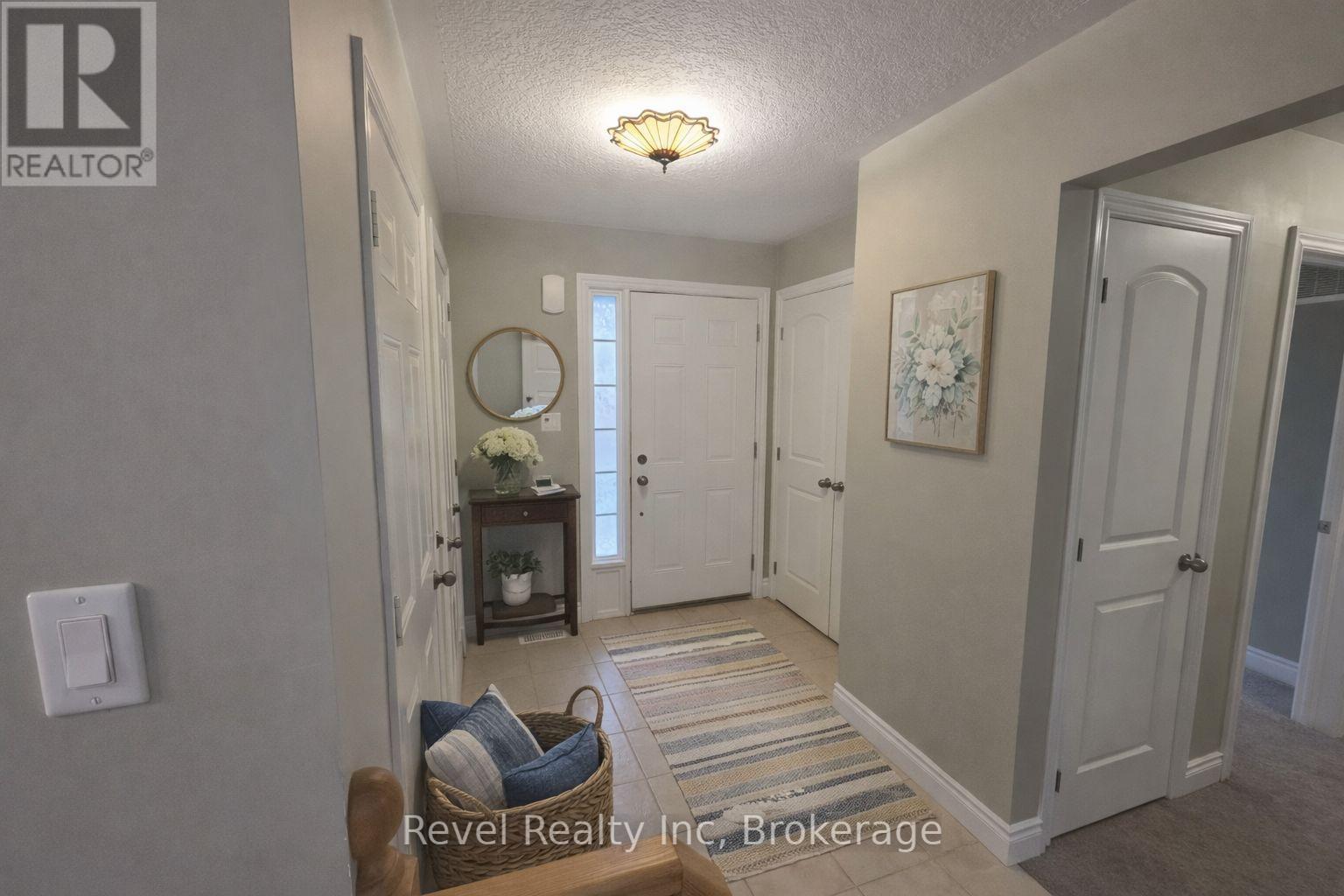 22 Evans Street, Tay, Ontario  L0K 2A0 - Photo 8 - S12992472