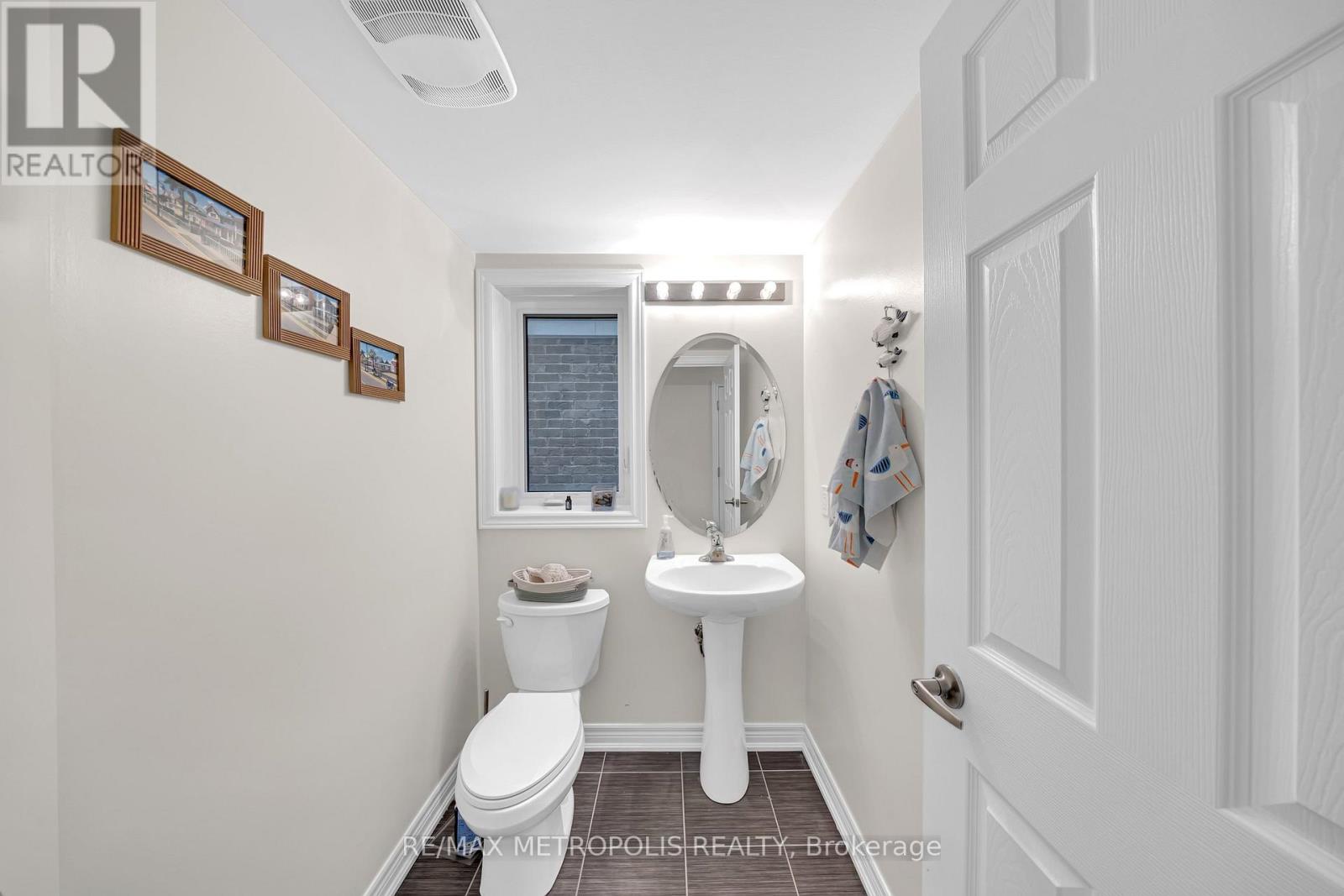 16 Treetops Boulevard, New Tecumseth, Ontario  L9R 0M3 - Photo 16 - N12993338