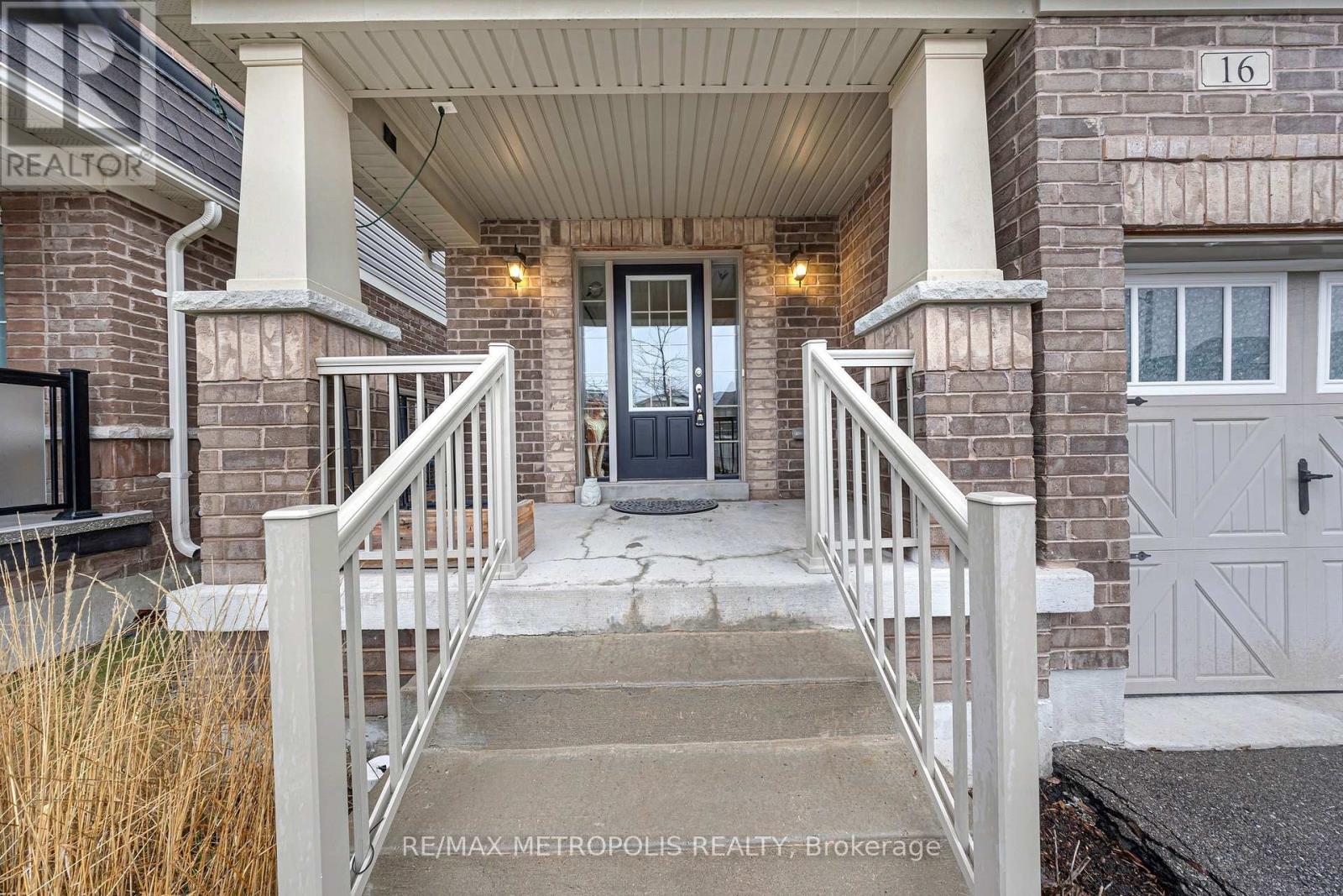 16 Treetops Boulevard, New Tecumseth, Ontario  L9R 0M3 - Photo 33 - N12993338