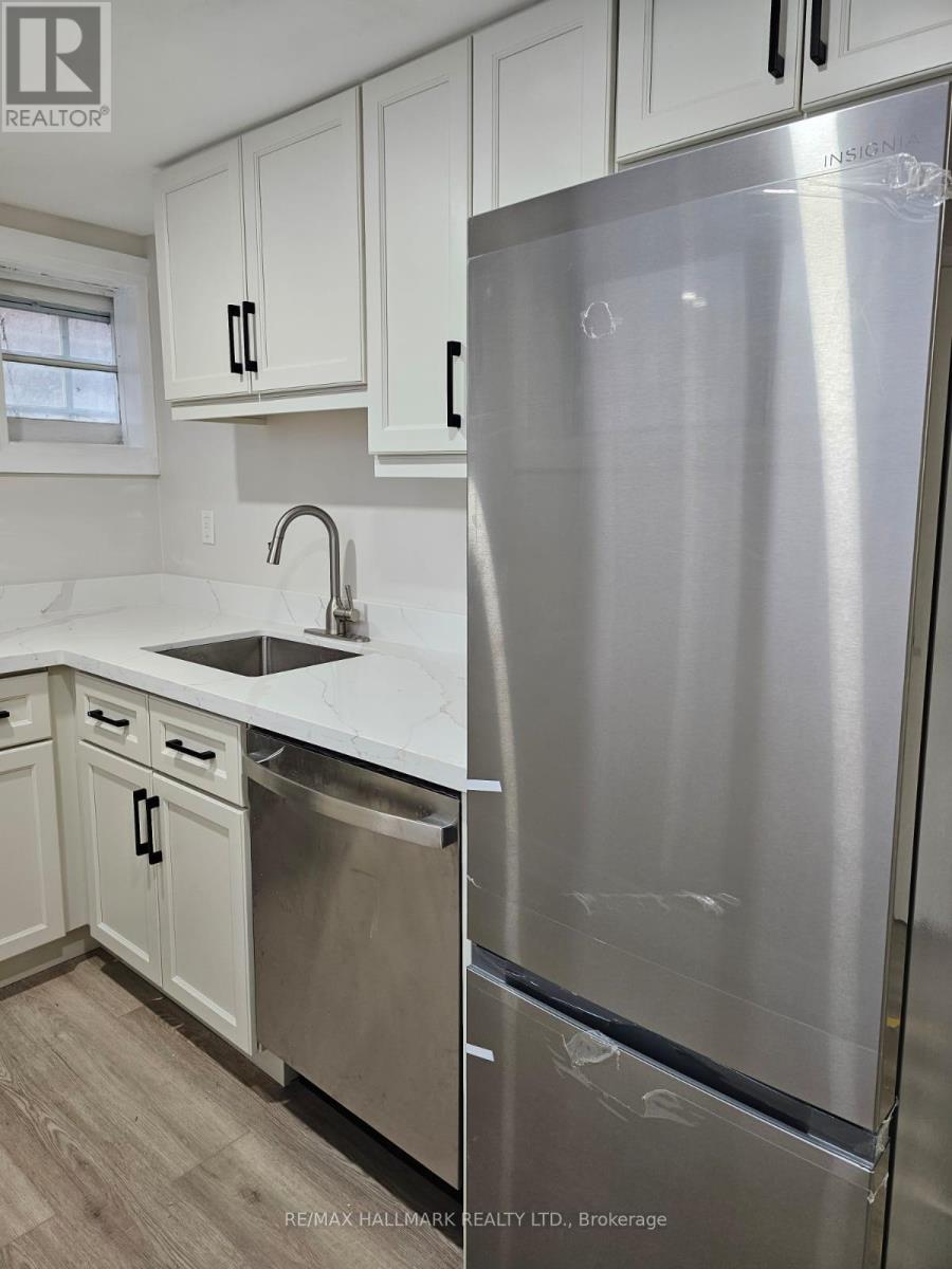 1 - 159 Richmond Street, Richmond Hill, Ontario  L4C 3Y7 - Photo 5 - N12961492