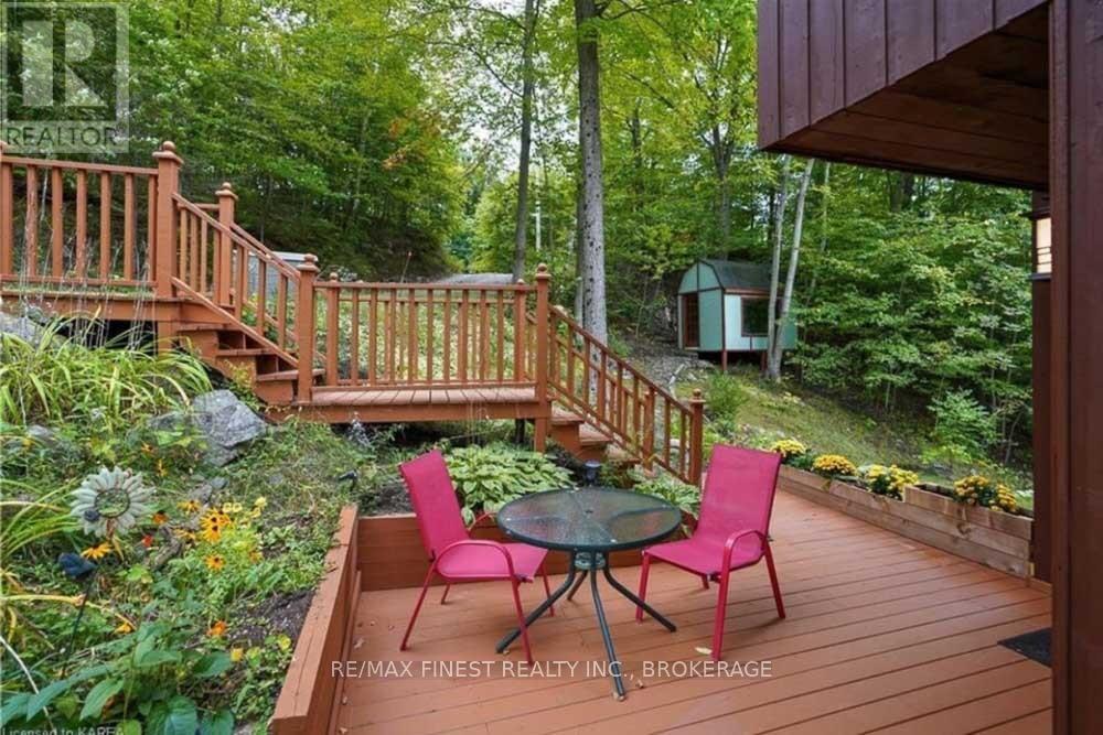 1066 Mountvale Point Road, Frontenac, Ontario  K0H 2P0 - Photo 29 - X12970374