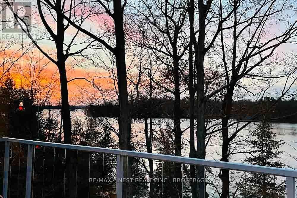 1066 Mountvale Point Road, Frontenac, Ontario  K0H 2P0 - Photo 34 - X12970374