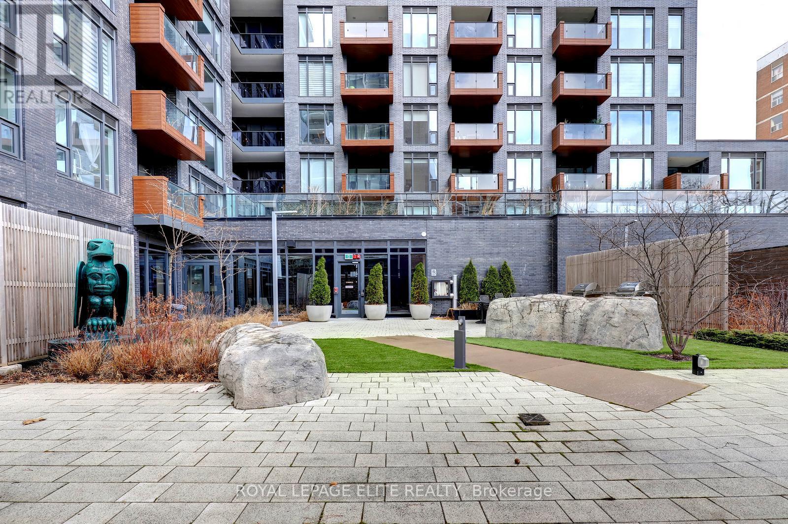 318 - 21 Park Street E, Mississauga, Ontario  L5G 0C2 - Photo 27 - W12993264