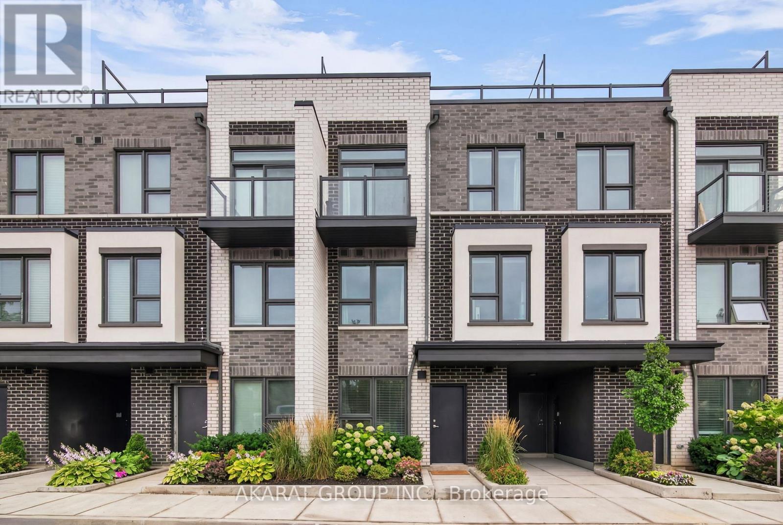 13 - 498 PLAINS ROAD E, Burlington, Ontario