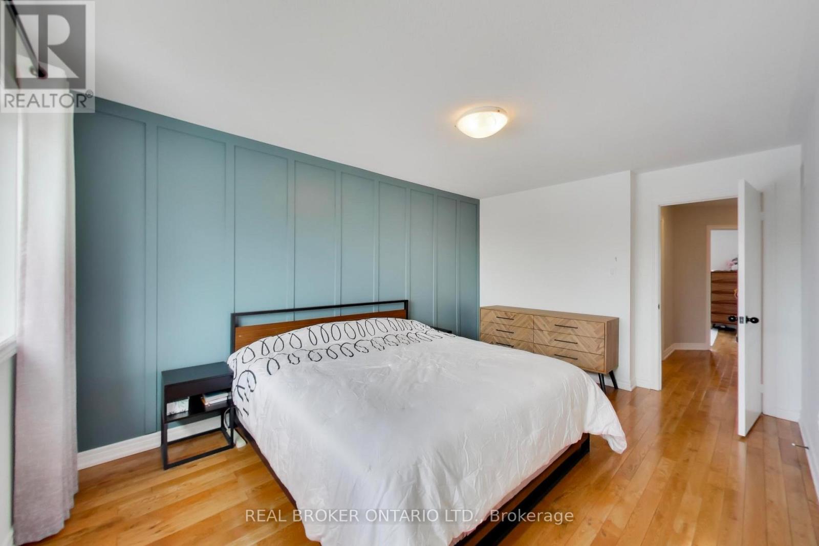 60 Mary Chapman Boulevard, Toronto, Ontario  M9M 0B2 - Photo 20 - W12993300