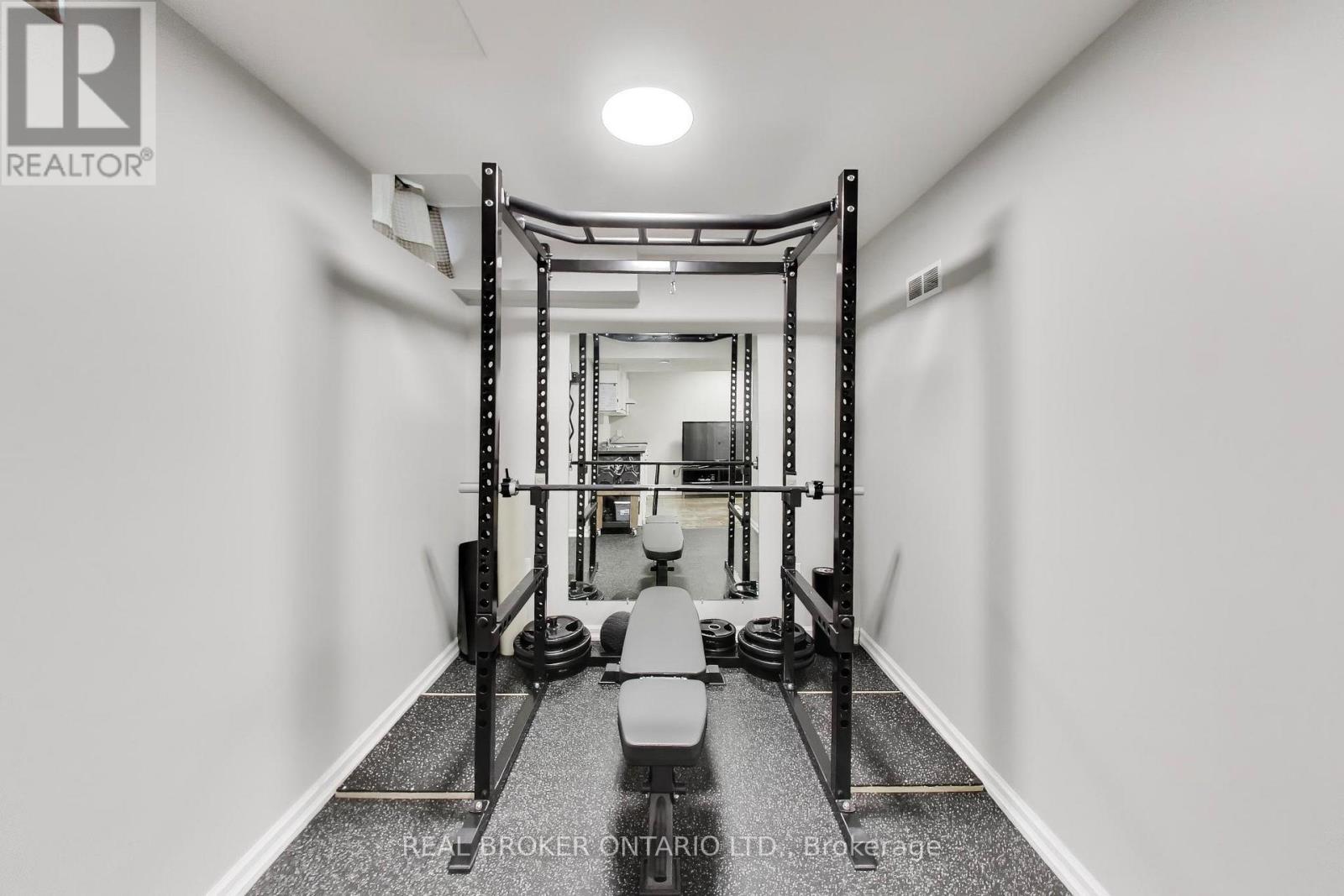 60 Mary Chapman Boulevard, Toronto, Ontario  M9M 0B2 - Photo 34 - W12993300