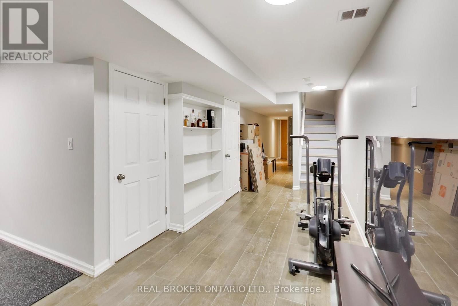 60 Mary Chapman Boulevard, Toronto, Ontario  M9M 0B2 - Photo 35 - W12993300