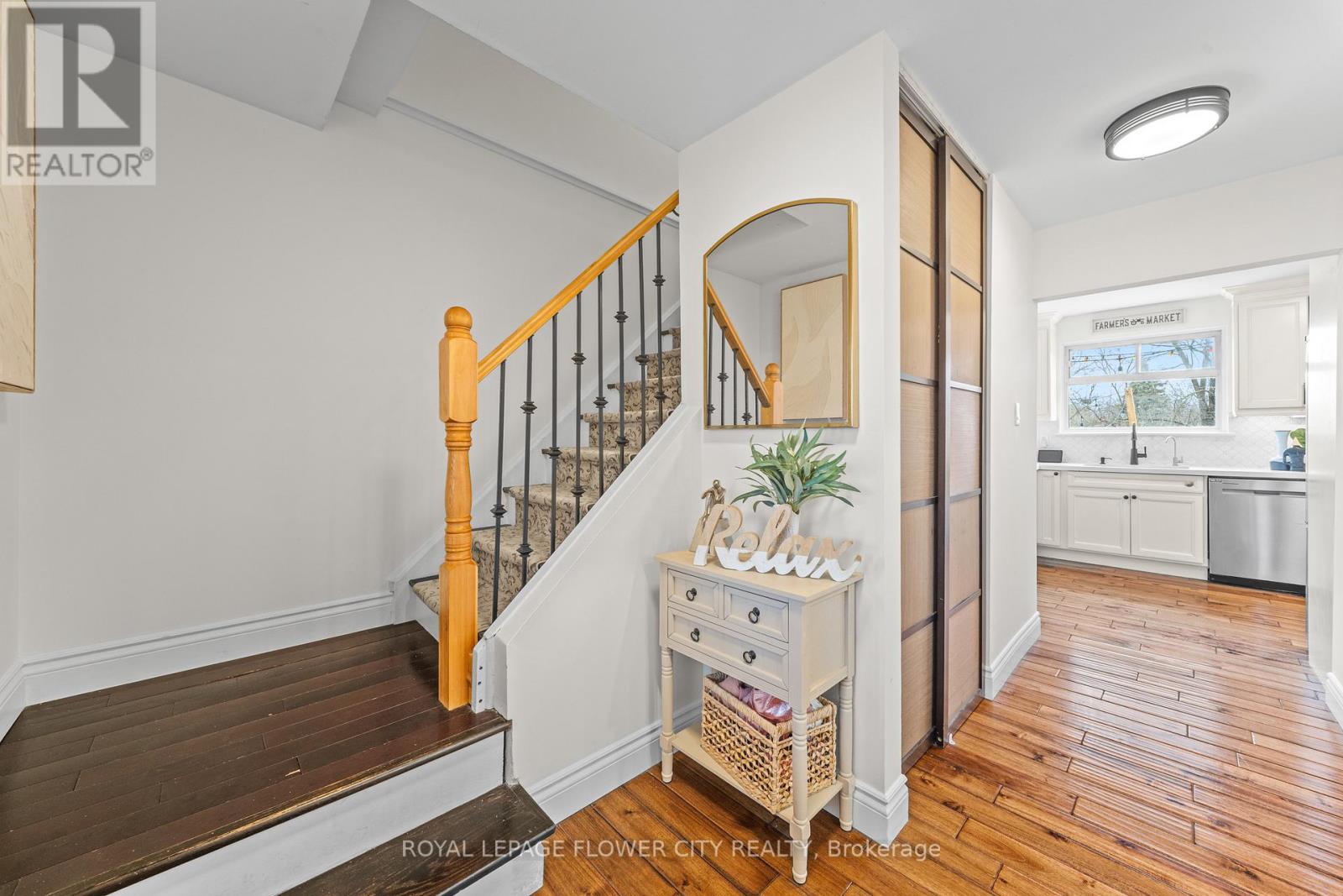 15 Jasper Crescent, Brampton, Ontario  L6S 1W8 - Photo 10 - W12993304