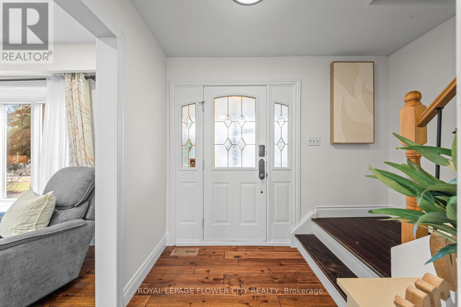 15 Jasper Crescent, Brampton, Ontario  L6S 1W8 - Photo 9 - W12993304