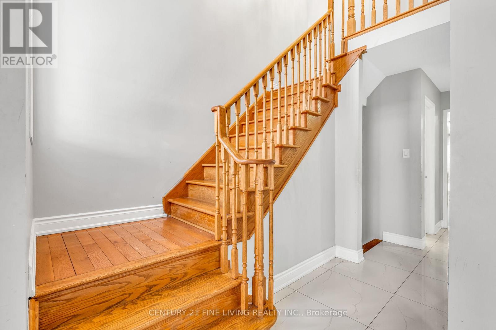 20 Edenvalley Road, Brampton, Ontario L7A 2M6 - Photo 18 - W12993320