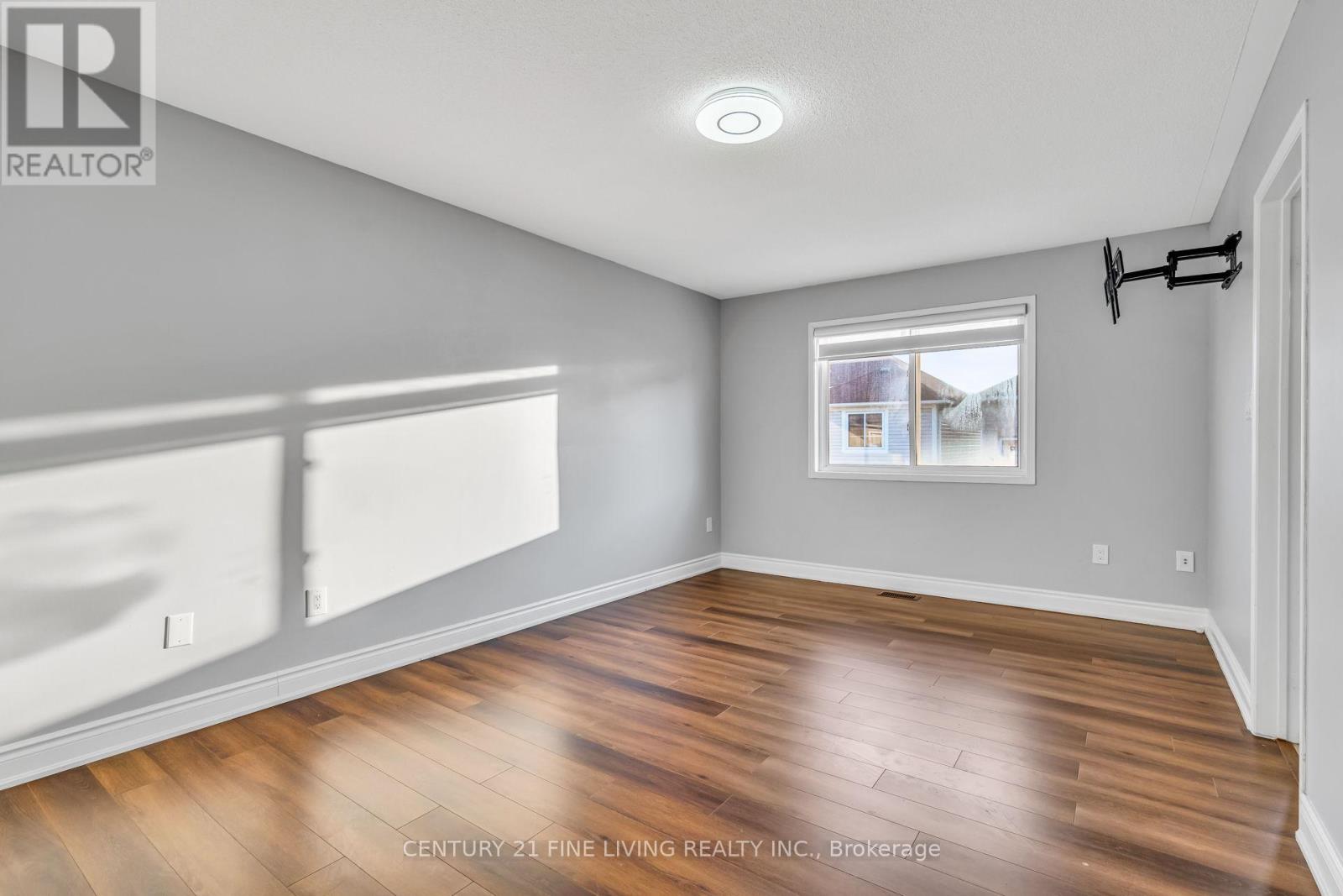 20 Edenvalley Road, Brampton, Ontario L7A 2M6 - Photo 20 - W12993320