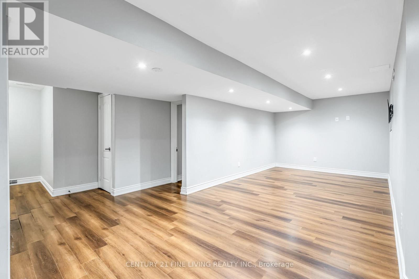 20 Edenvalley Road, Brampton, Ontario L7A 2M6 - Photo 33 - W12993320