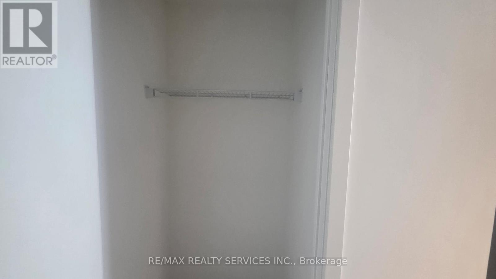 3706 - 448 Burnhamthorpe Road, Mississauga, Ontario  L5B 3M6 - Photo 12 - W12993330