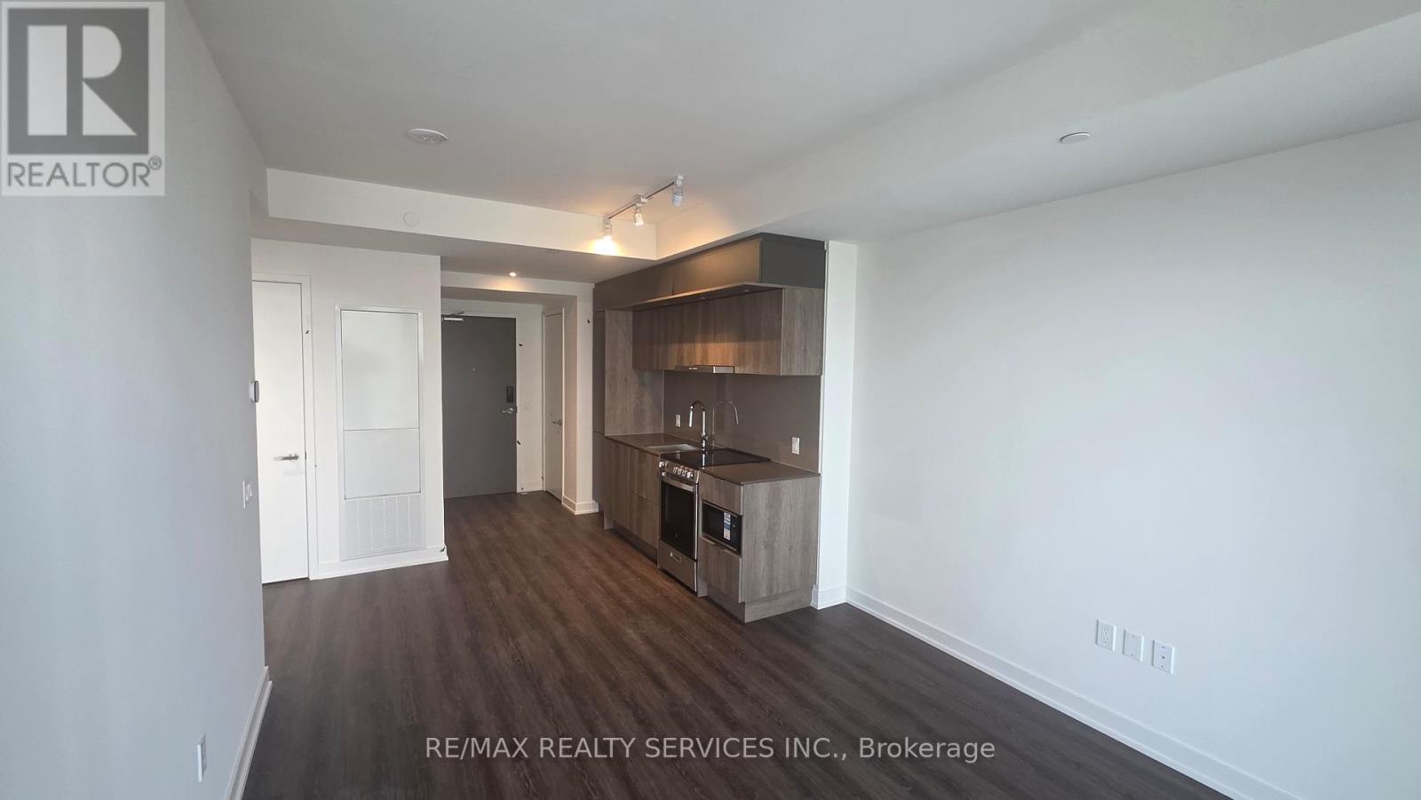 3706 - 448 Burnhamthorpe Road, Mississauga, Ontario  L5B 3M6 - Photo 8 - W12993330