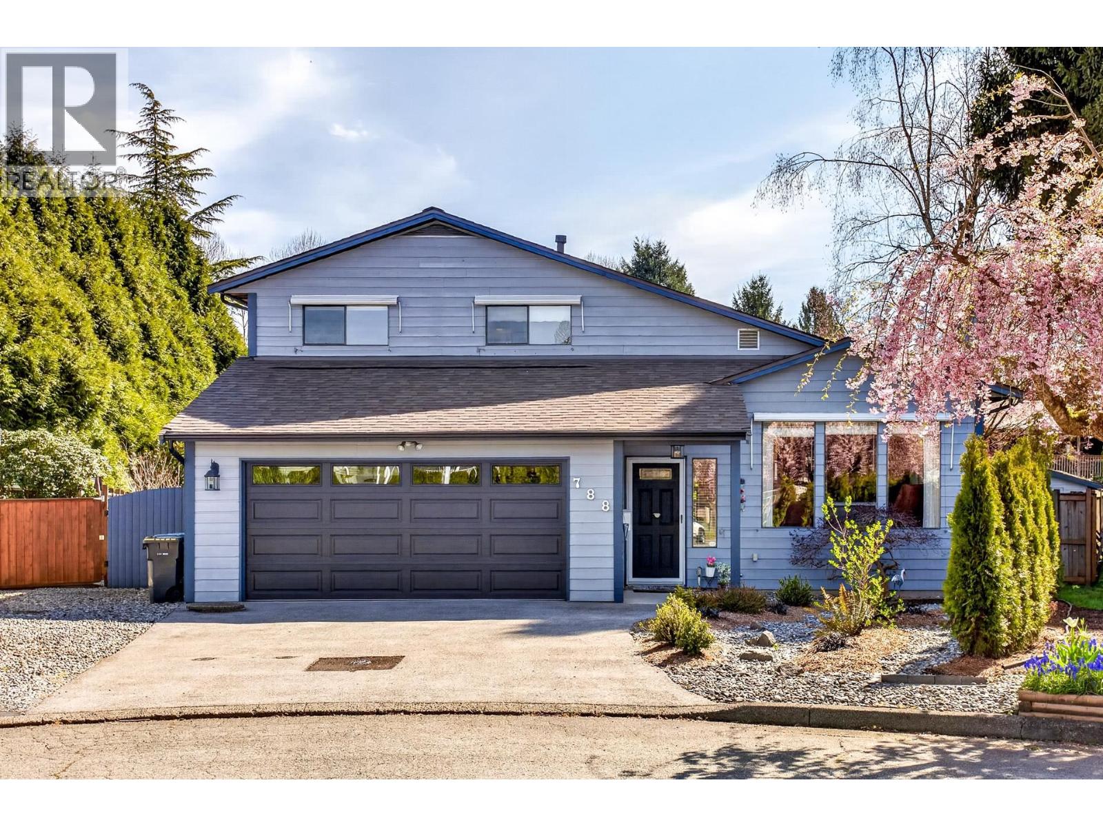 788 Inverness Place, Port Coquitlam, British Columbia V3B 5W9 - Photo 2 - R3110477