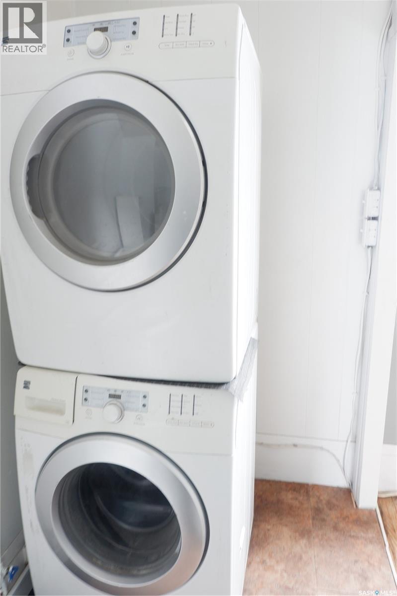 405 4th Avenue E, Assiniboia, Saskatchewan  S0H 0B0 - Photo 11 - SK032824