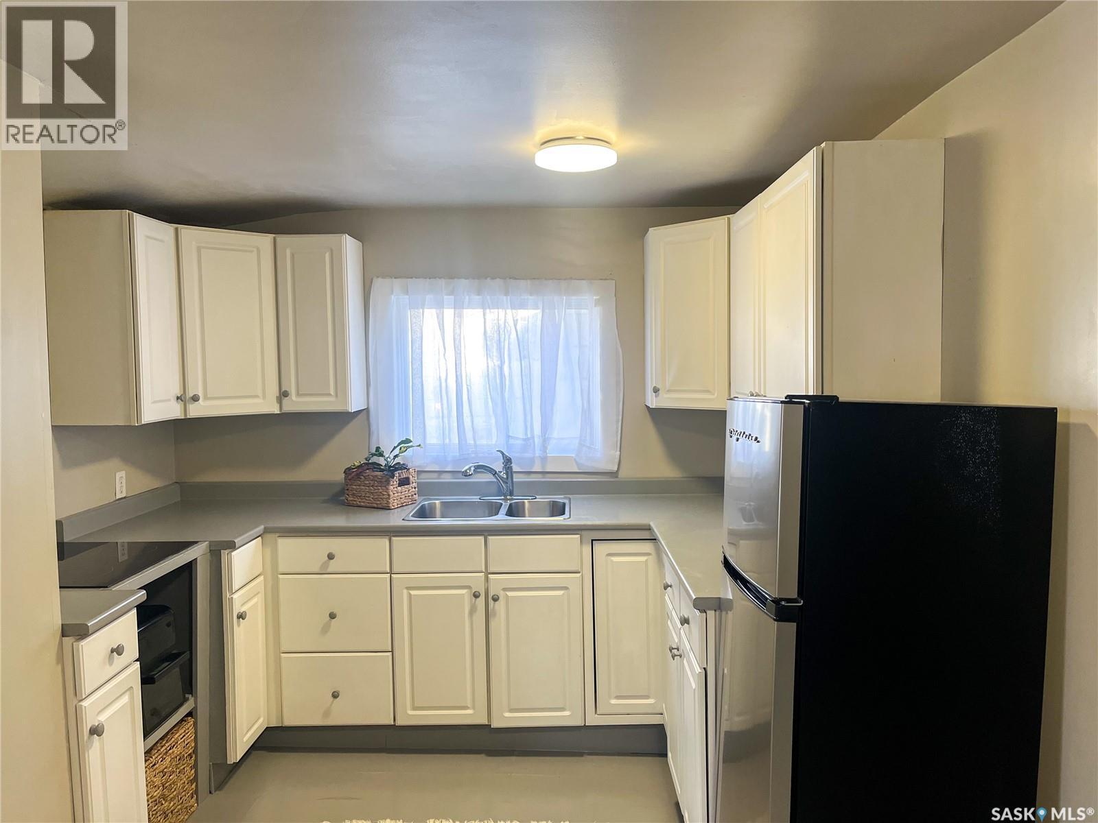 2234 Winnipeg Street, Regina, Saskatchewan  S4P 1H1 - Photo 1 - SK032763