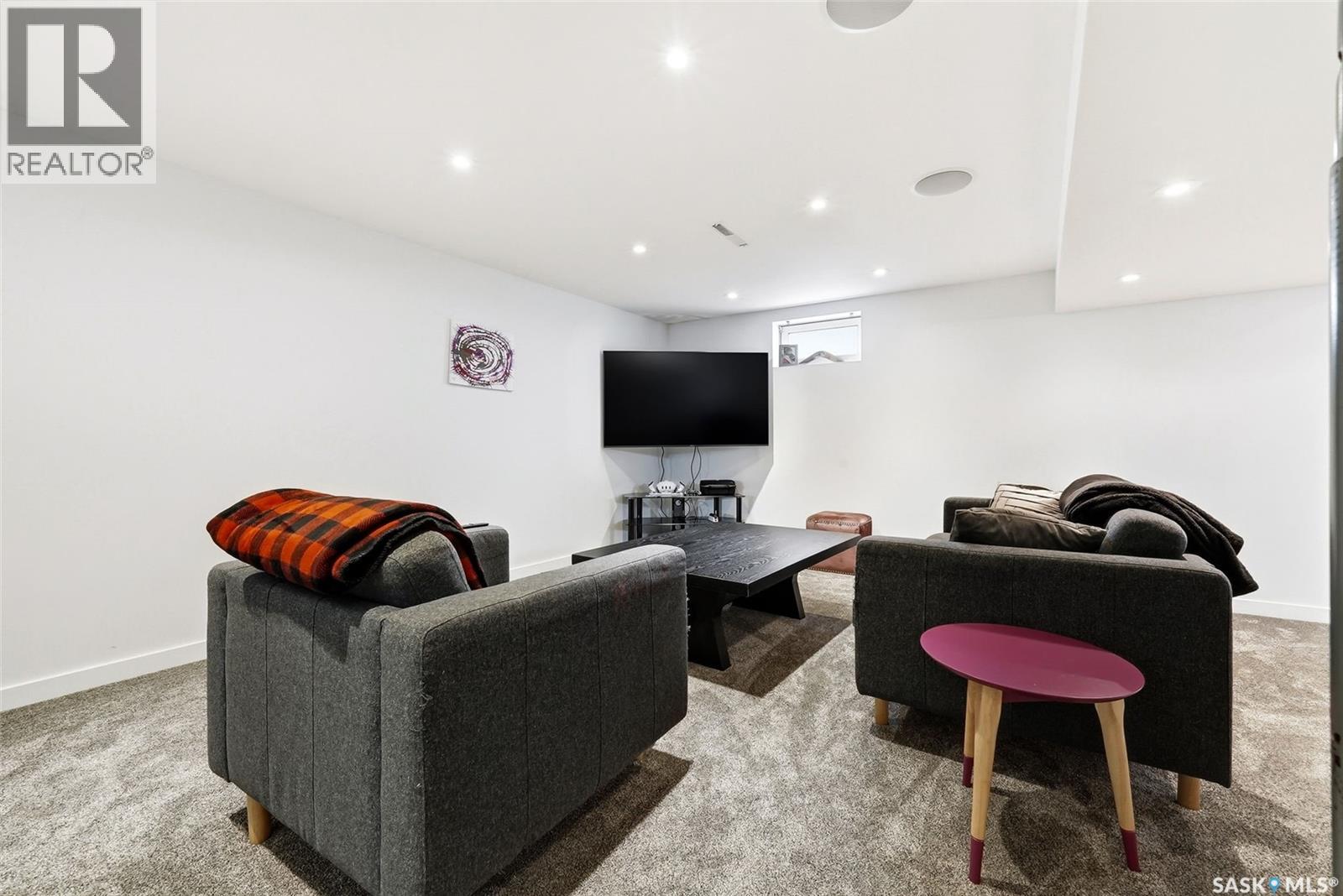 504 11th Street Ne, Weyburn, Saskatchewan  S4H 1J9 - Photo 26 - SK032693