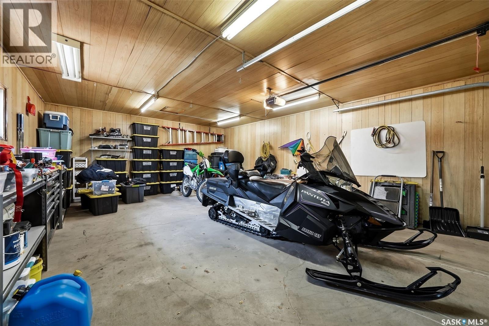 504 11th Street Ne, Weyburn, Saskatchewan  S4H 1J9 - Photo 42 - SK032693