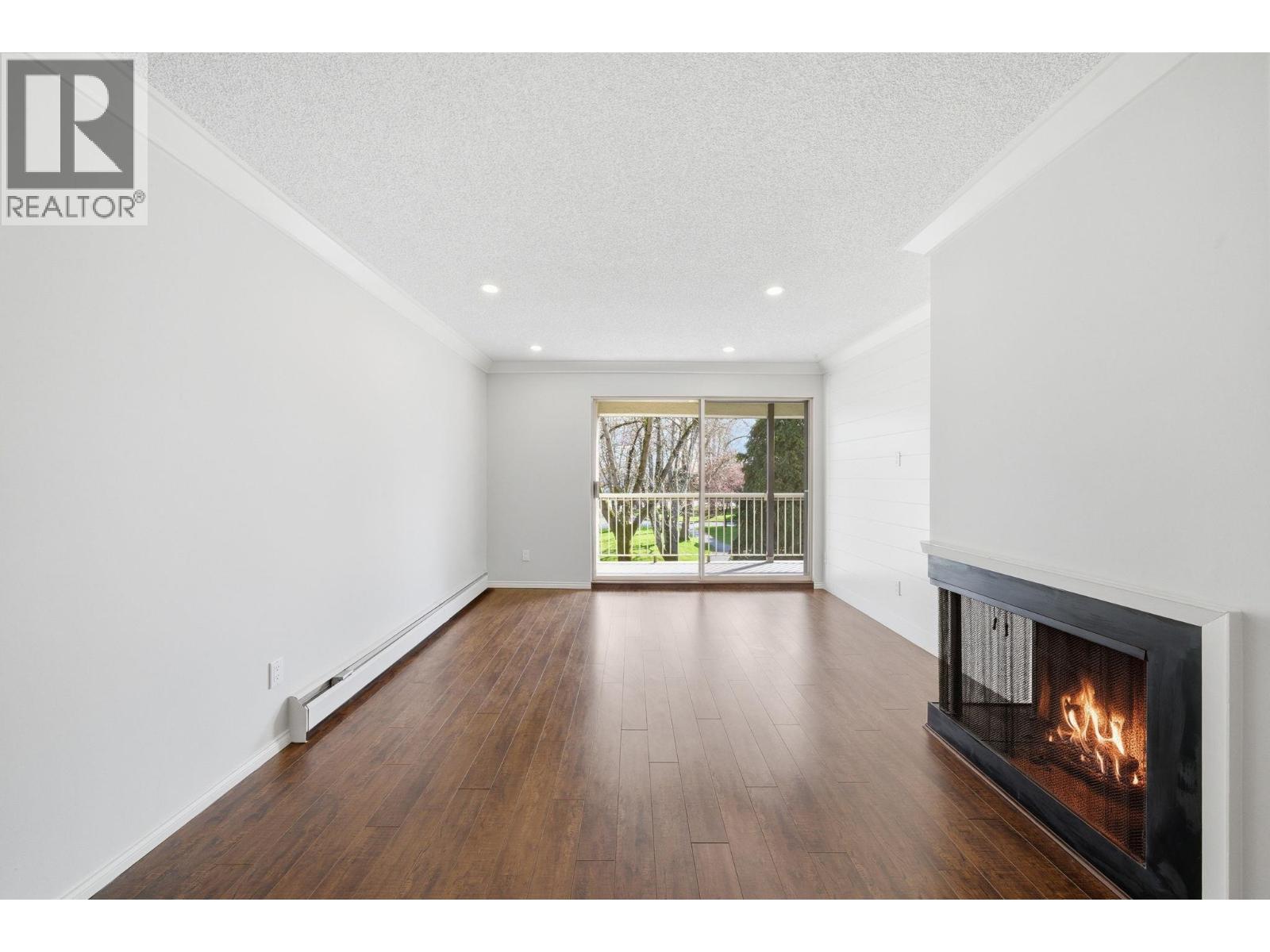 208 10631 No. 3 Road, Richmond, British Columbia  V7A 4L8 - Photo 3 - R3108851