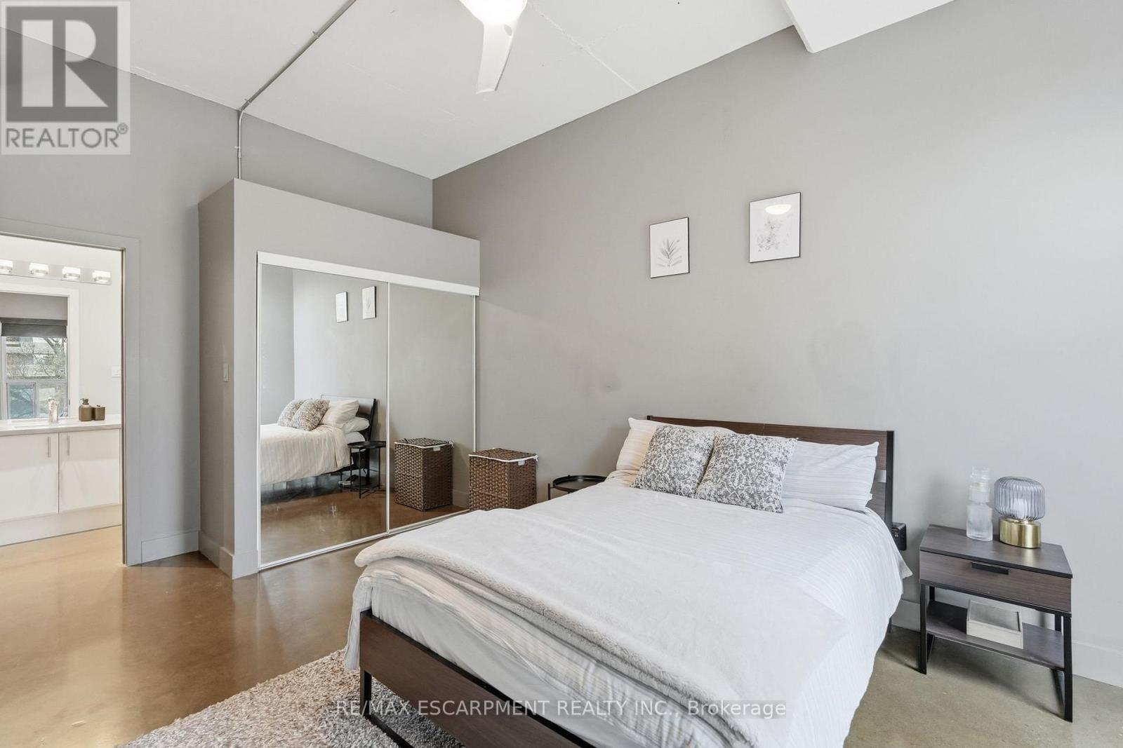 510 - 66 Bay Street S, Hamilton, Ontario  L8P 4Z6 - Photo 12 - X12993296