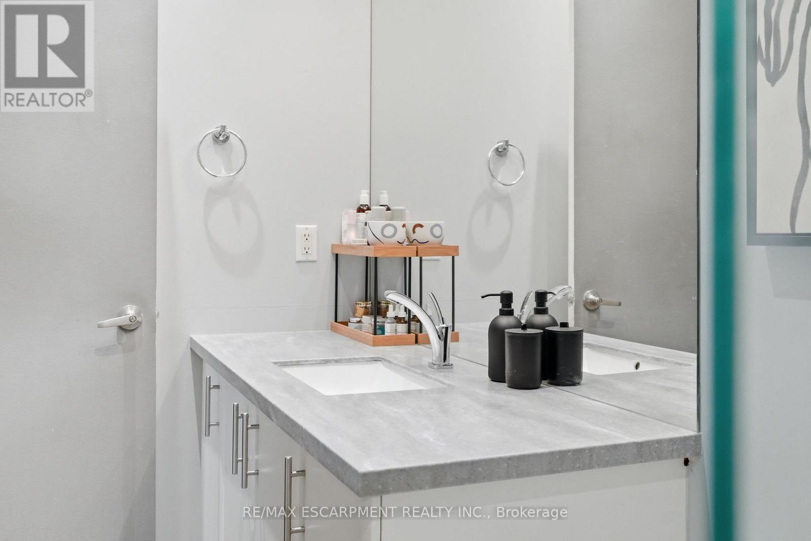 510 - 66 Bay Street S, Hamilton, Ontario  L8P 4Z6 - Photo 14 - X12993296