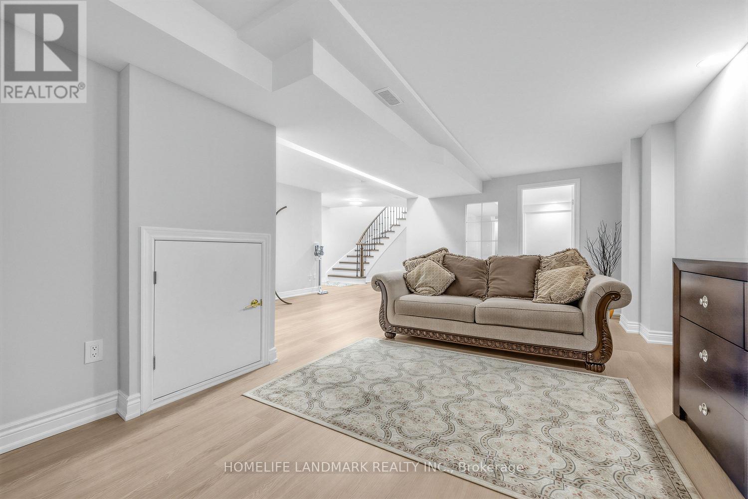 1098 Secretariate Road, Newmarket, Ontario  L3X 1M3 - Photo 30 - N12826844