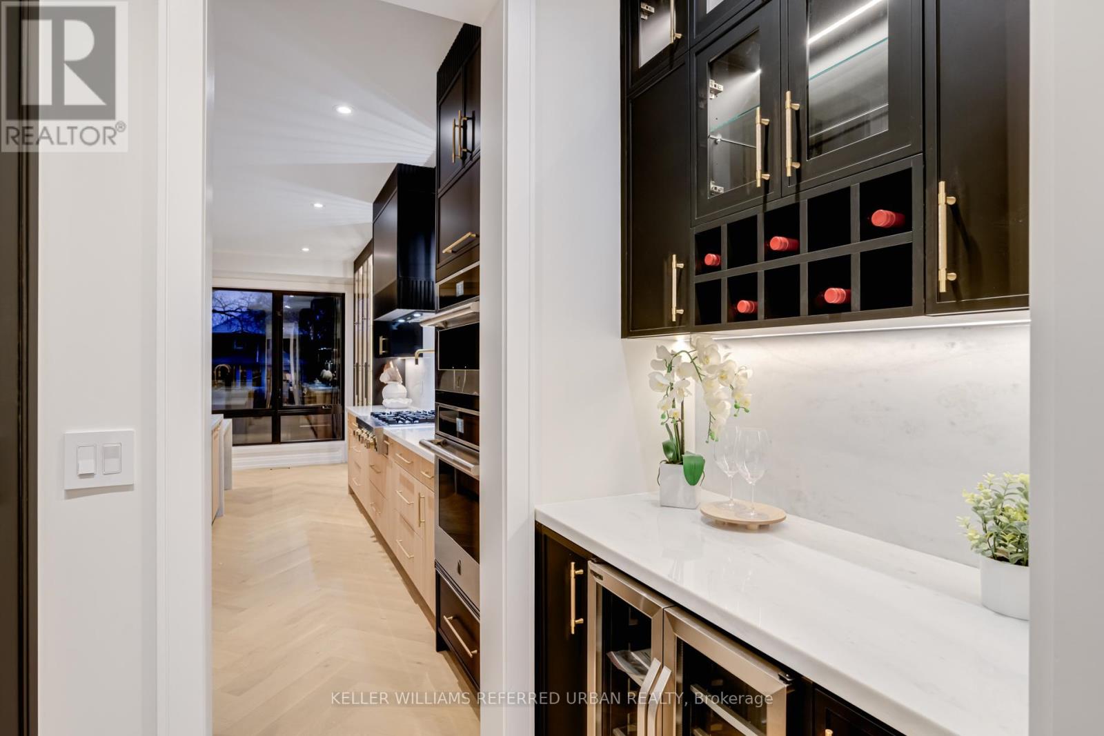 33 Twelfth Street, Toronto, Ontario  M8V 3G8 - Photo 13 - W12912292