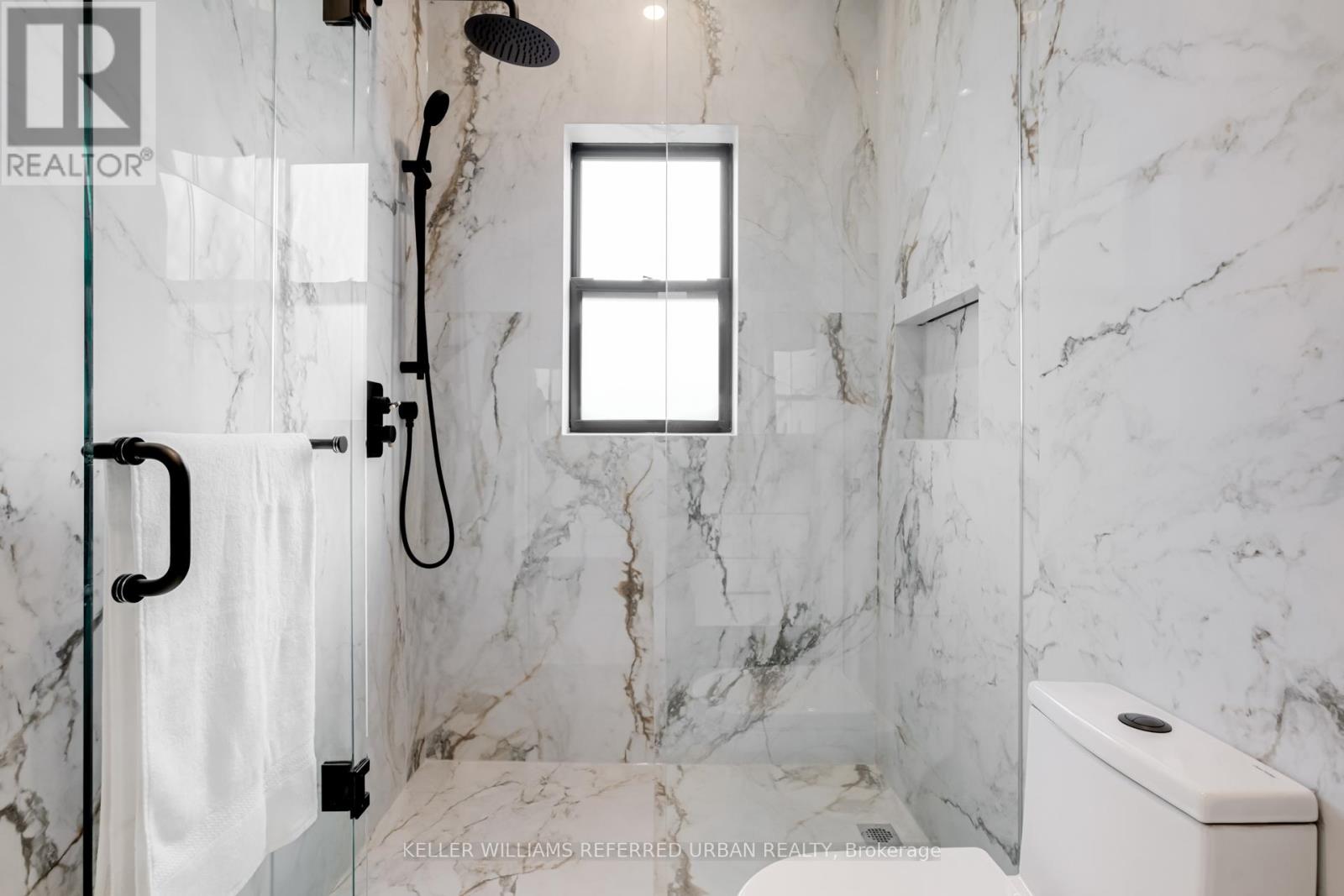 33 Twelfth Street, Toronto, Ontario  M8V 3G8 - Photo 36 - W12912292