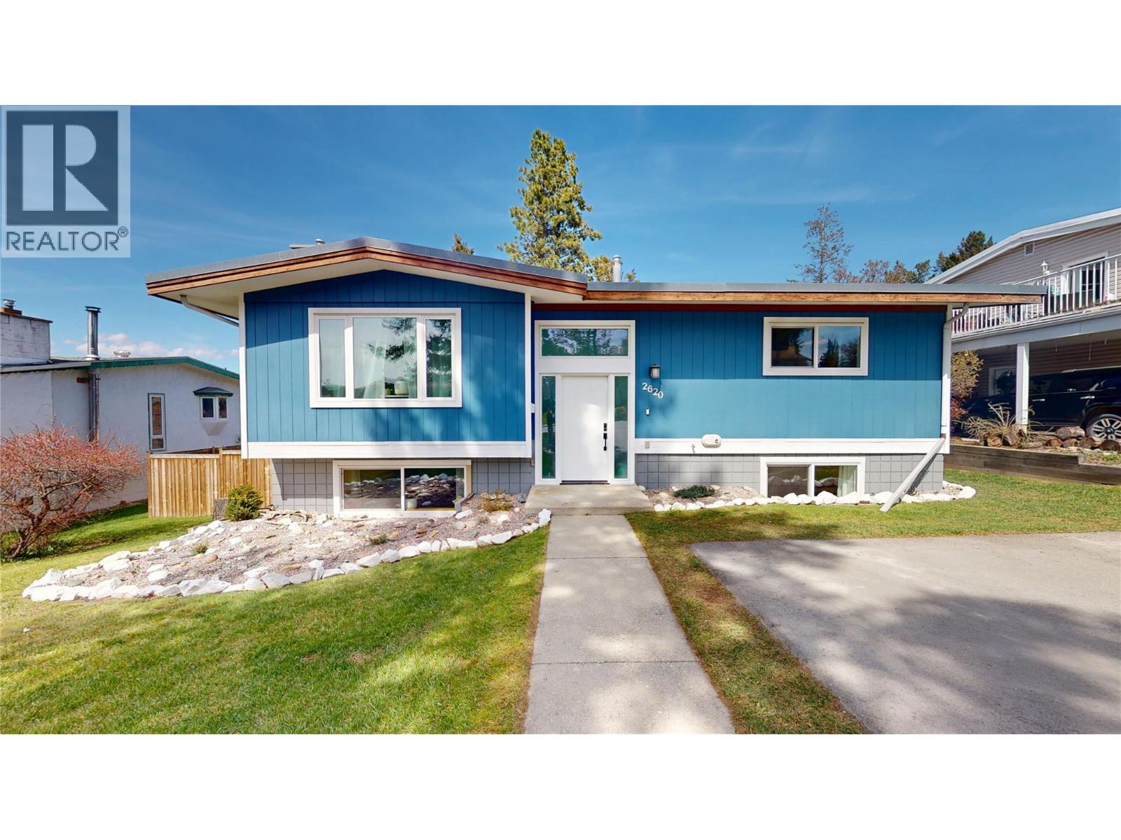2620 3rd Street S, Cranbrook, British Columbia  V1C 1G5 - Photo 1 - 10383266