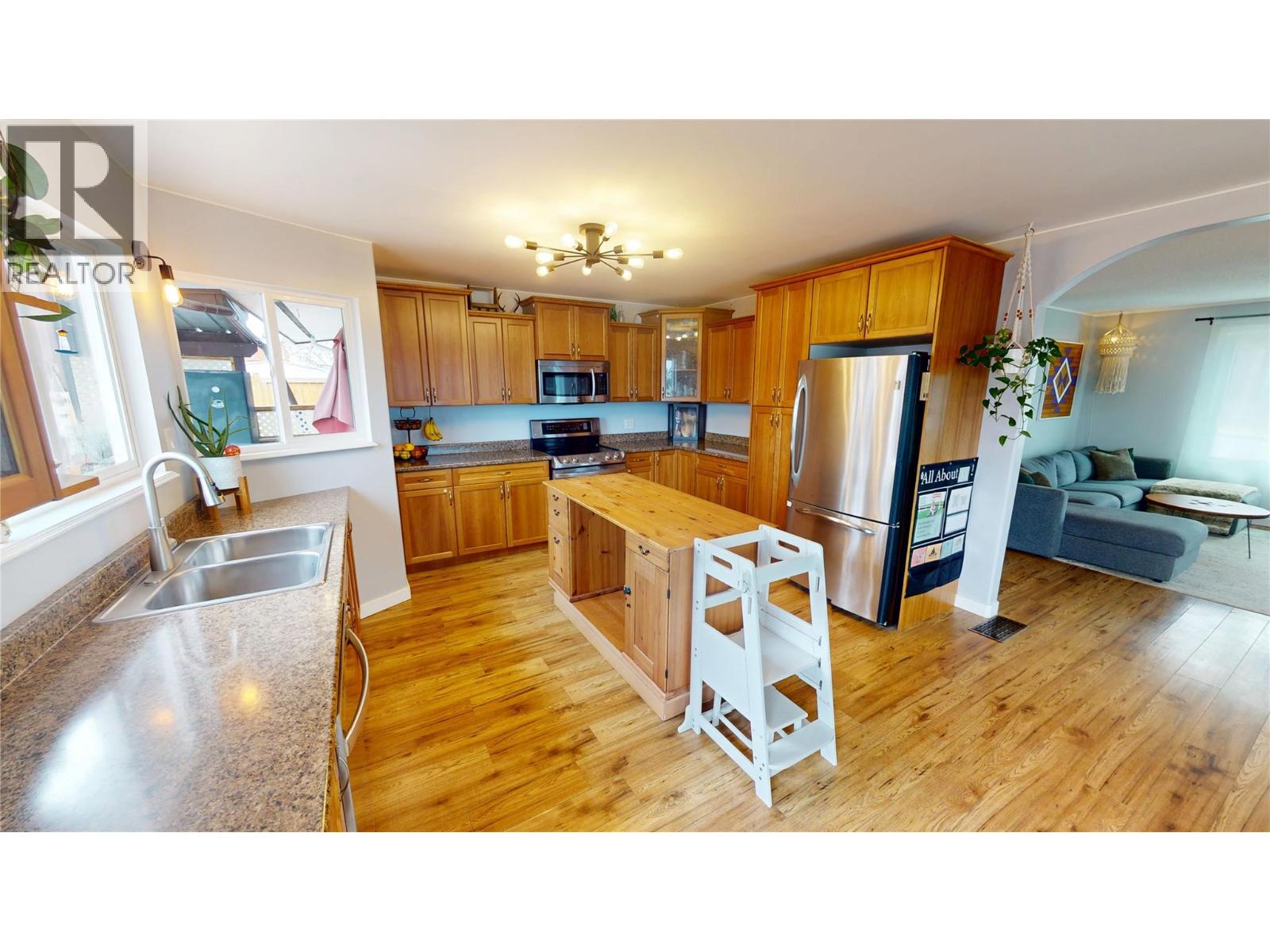 2620 3rd Street S, Cranbrook, British Columbia  V1C 1G5 - Photo 9 - 10383266