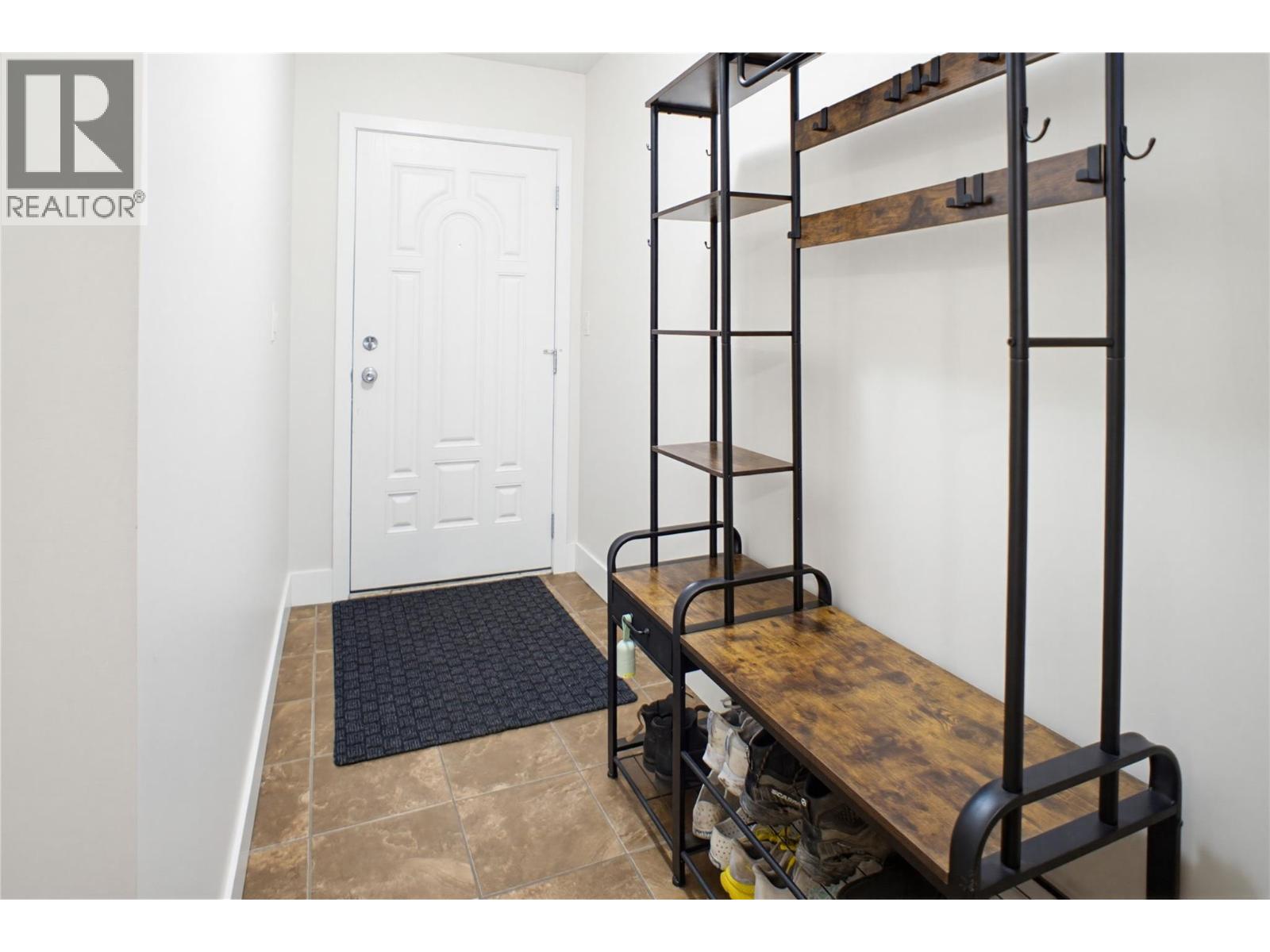 2046 Robson Place Unit# 6, Kamloops, British Columbia  V2E 0A5 - Photo 21 - 10383184