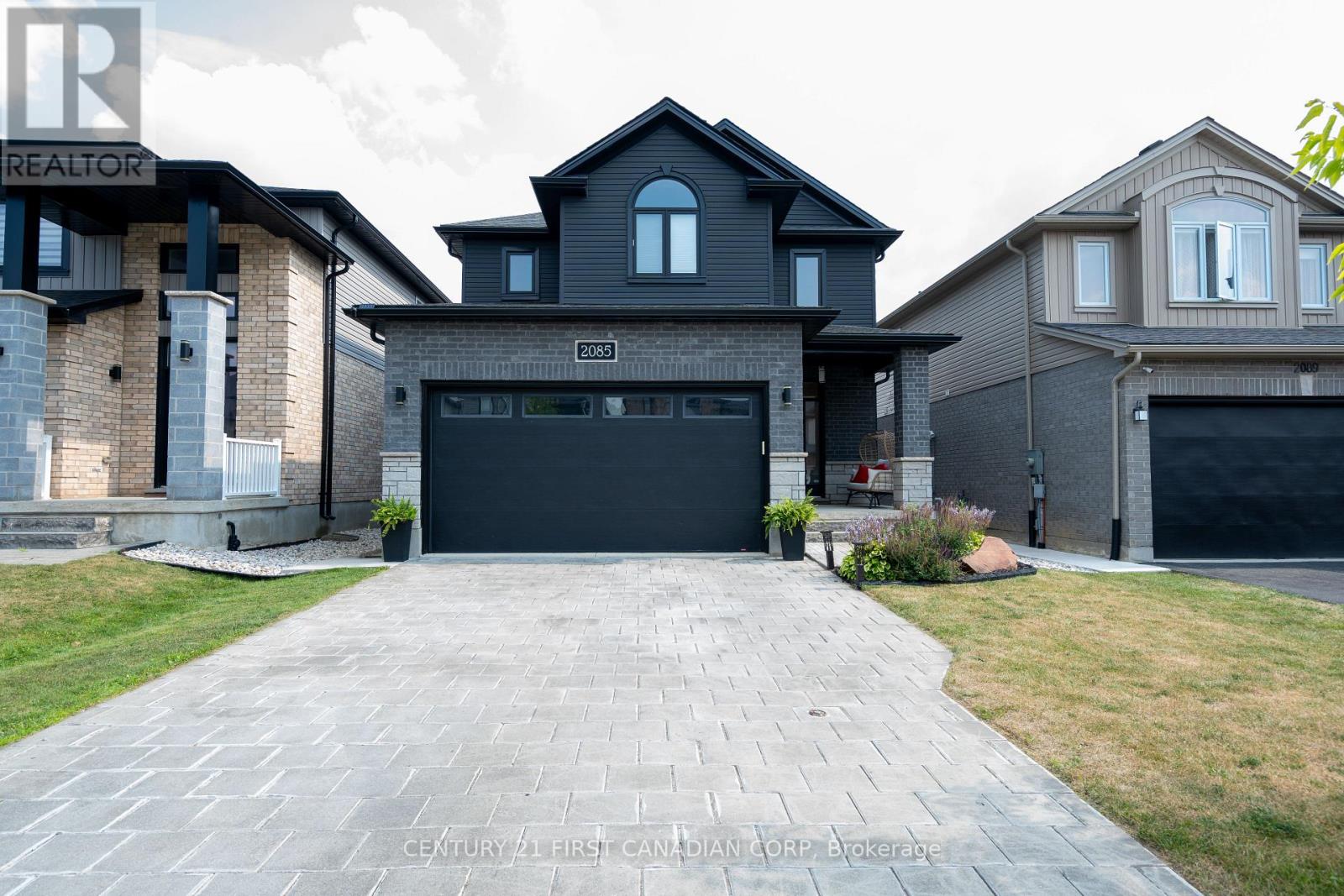 2085 Gough Avenue, London North, Ontario  N5X 0K4 - Photo 2 - X12993376