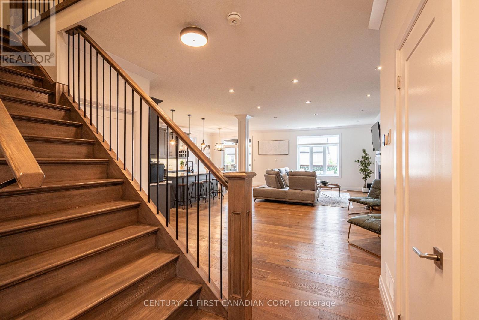 2085 Gough Avenue, London North, Ontario  N5X 0K4 - Photo 4 - X12993376