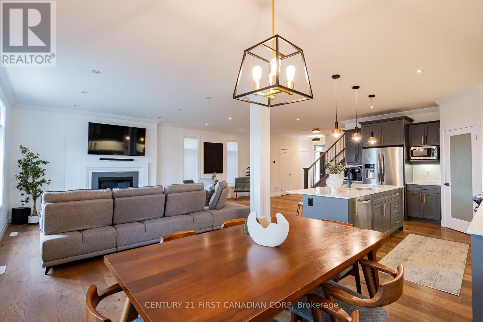 2085 Gough Avenue, London North, Ontario  N5X 0K4 - Photo 8 - X12993376