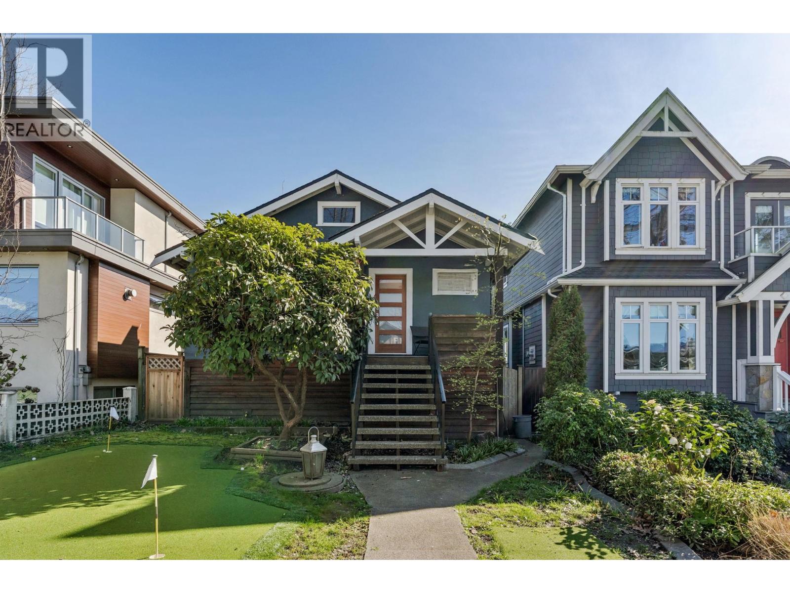 2486 ETON STREET, Vancouver, British Columbia