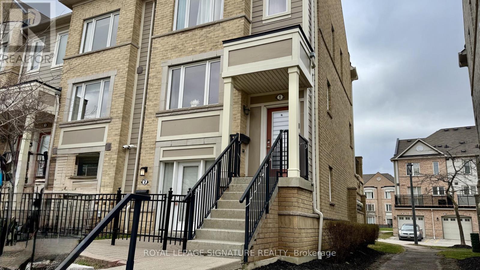 1 - 3025 Destination Drive, Mississauga, Ontario  L5M 0P3 - Photo 3 - W12762450