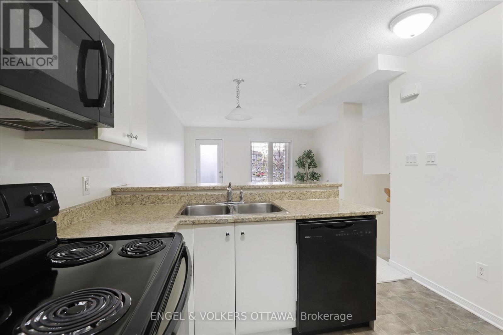 270 Espin Heights, Ottawa, Ontario  K2J 0Y8 - Photo 15 - X12839012