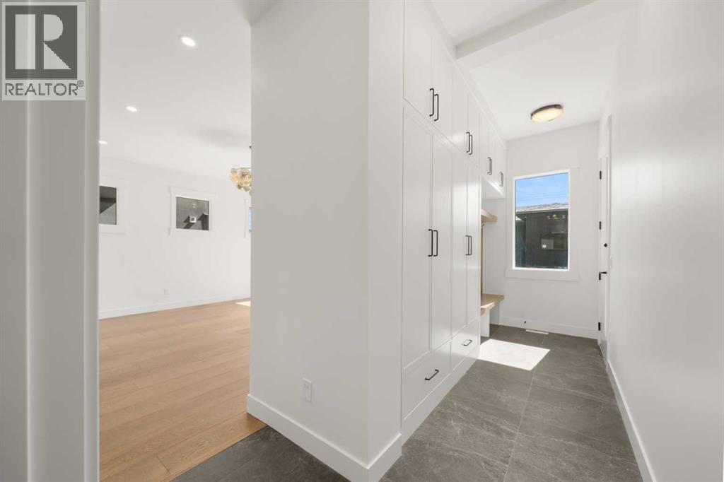 2405 4 Avenue S, Calgary, Alberta  T2N 0P3 - Photo 13 - A2301446