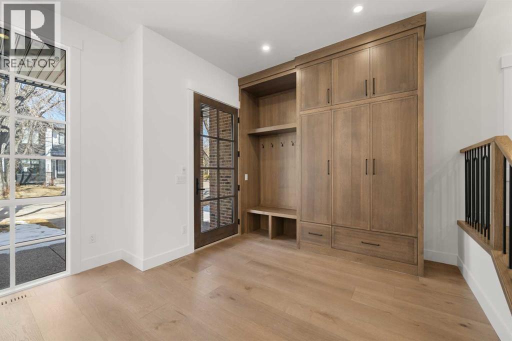 2405 4 Avenue S, Calgary, Alberta  T2N 0P3 - Photo 2 - A2301446