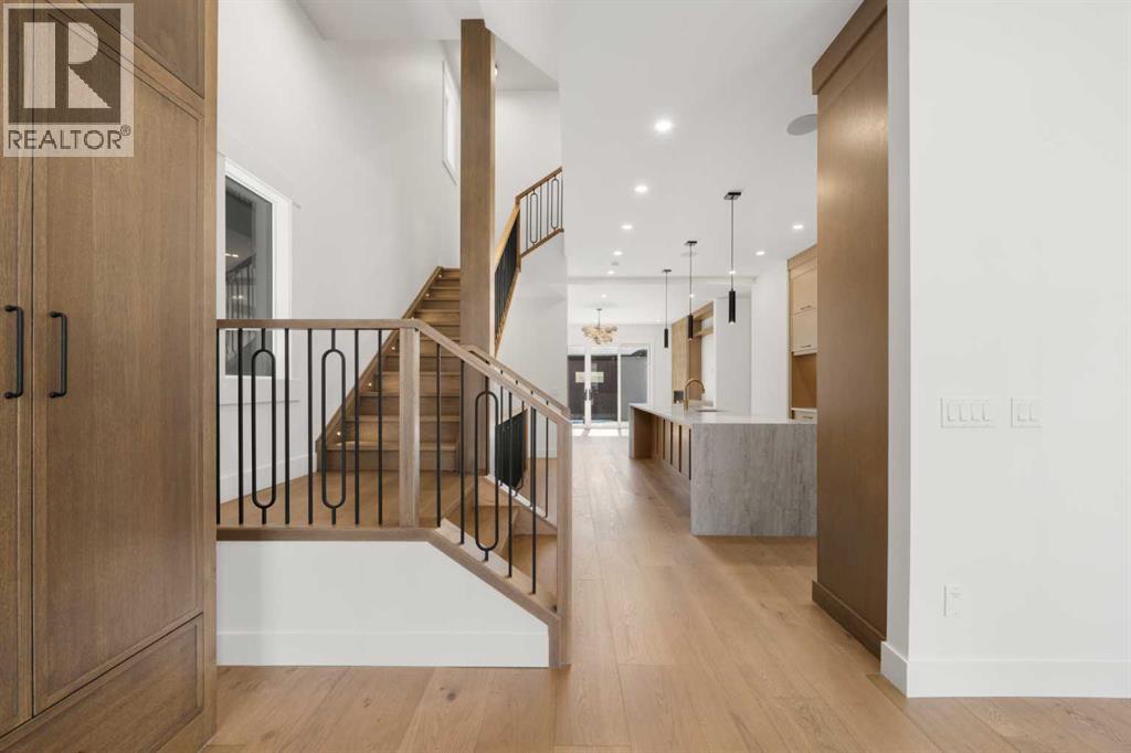 2405 4 Avenue S, Calgary, Alberta  T2N 0P3 - Photo 4 - A2301446