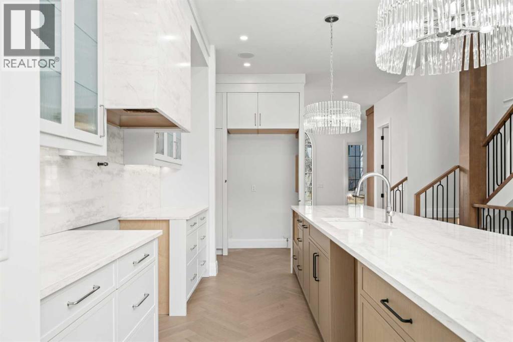 2407 4 Avenue Nw, Calgary, Alberta  T2N 0P3 - Photo 11 - A2301518