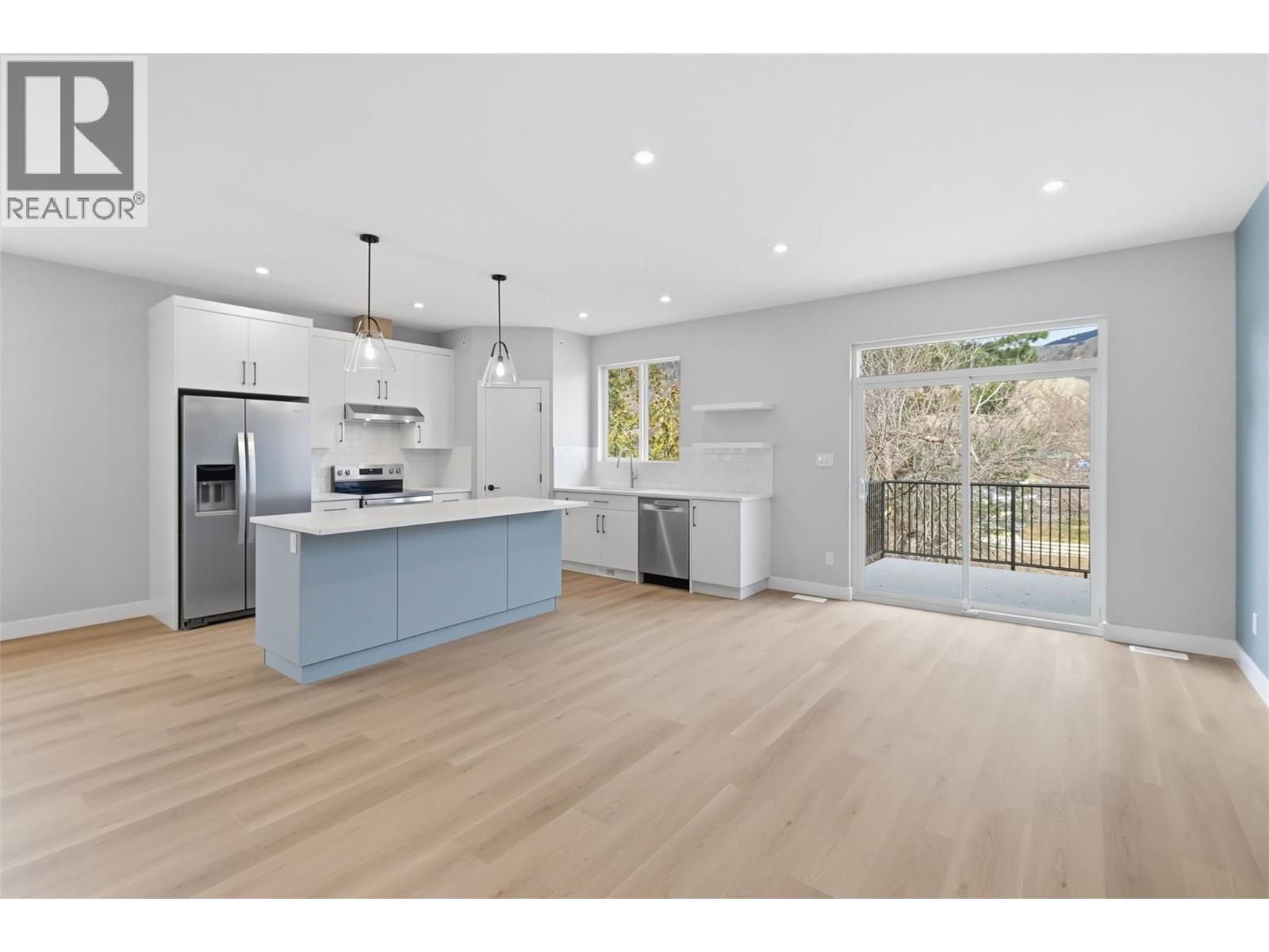 5868 Dallas Drive, Kamloops, British Columbia  V2C 4X2 - Photo 7 - 10374048