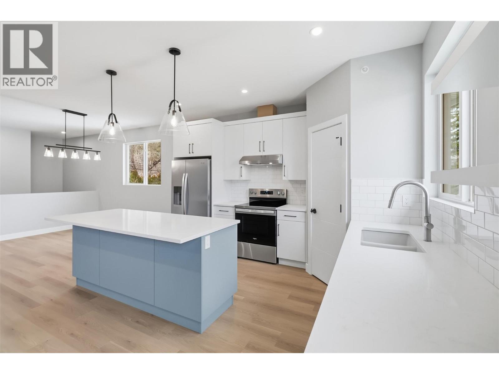 5868 Dallas Drive, Kamloops, British Columbia  V2C 4X2 - Photo 10 - 10374048