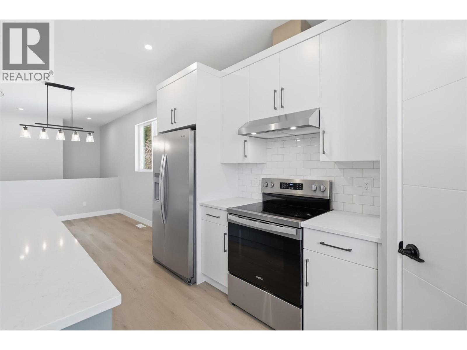 5868 Dallas Drive, Kamloops, British Columbia  V2C 4X2 - Photo 12 - 10374048